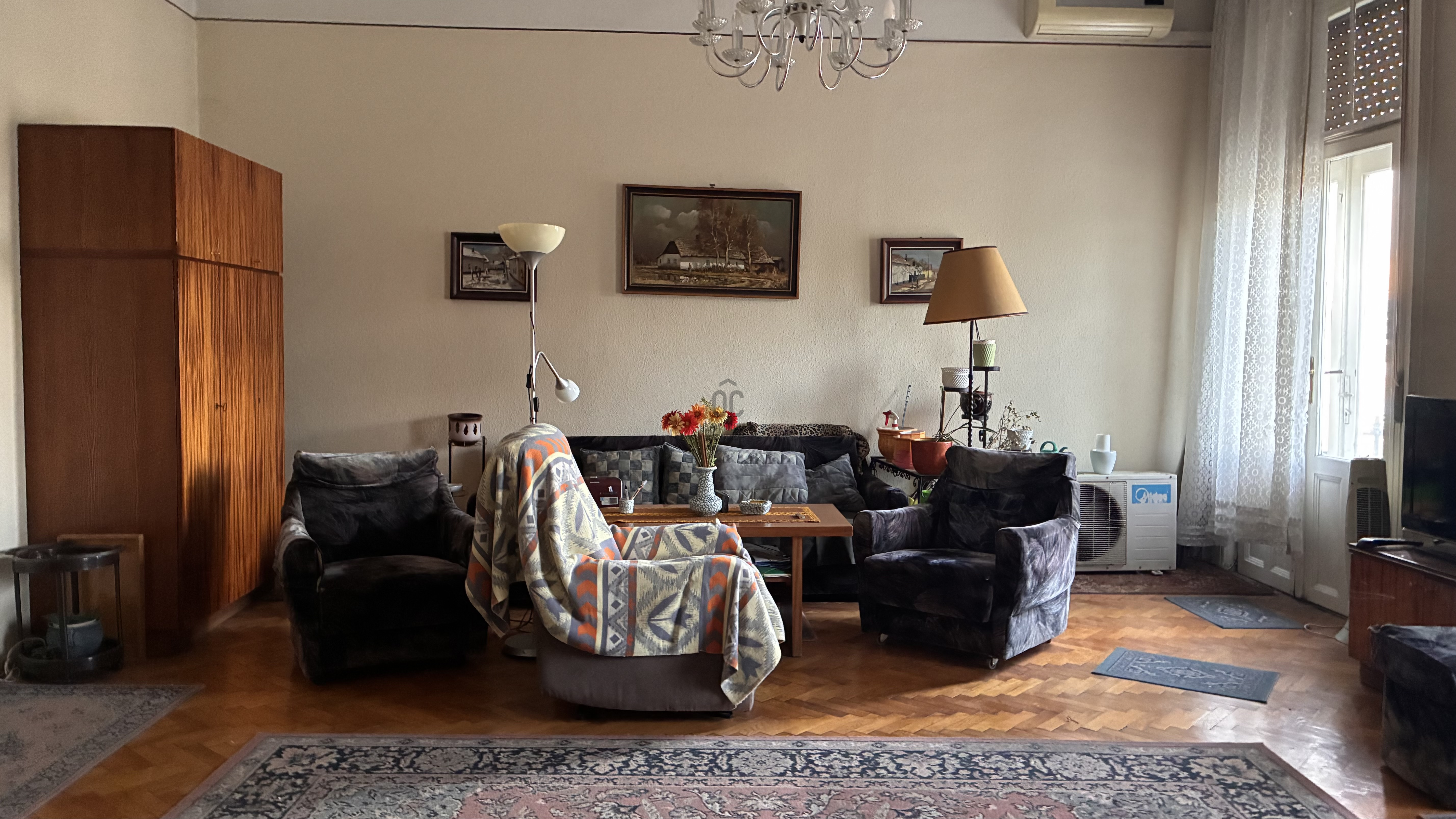 Gallery zoom image