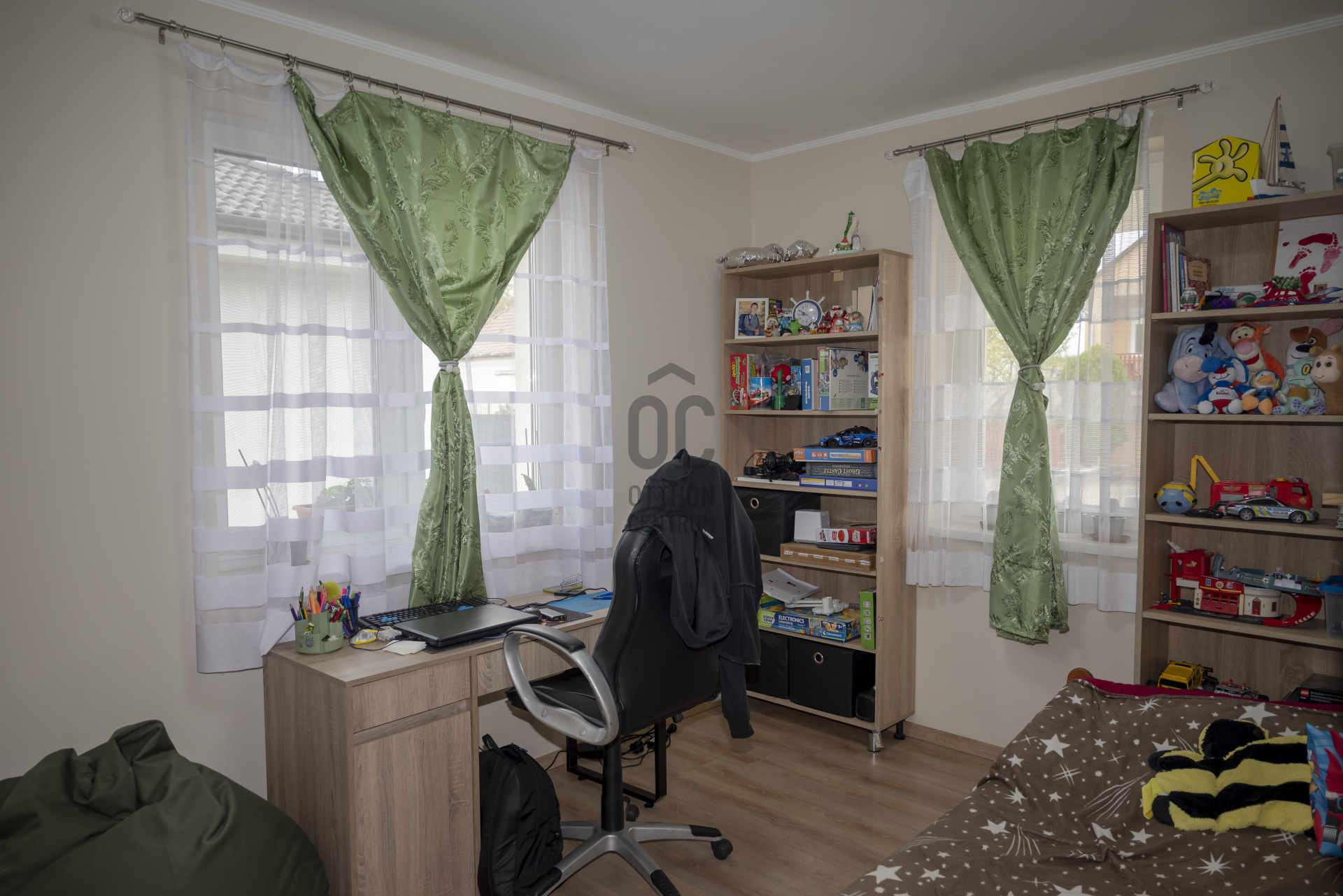 Gallery zoom image