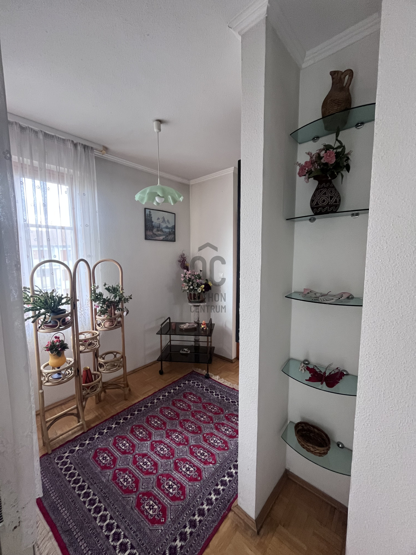 Gallery zoom image