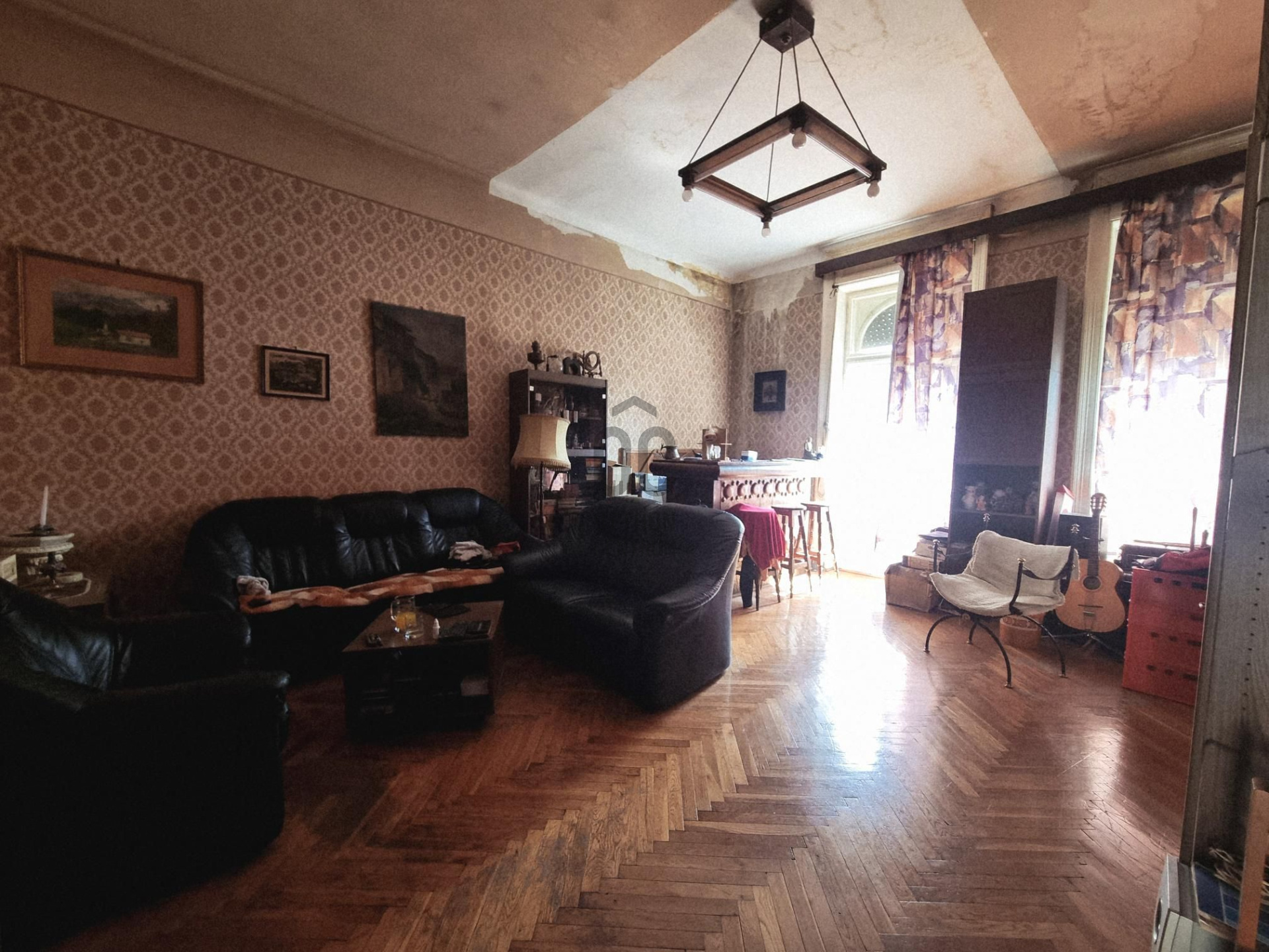 Gallery zoom image