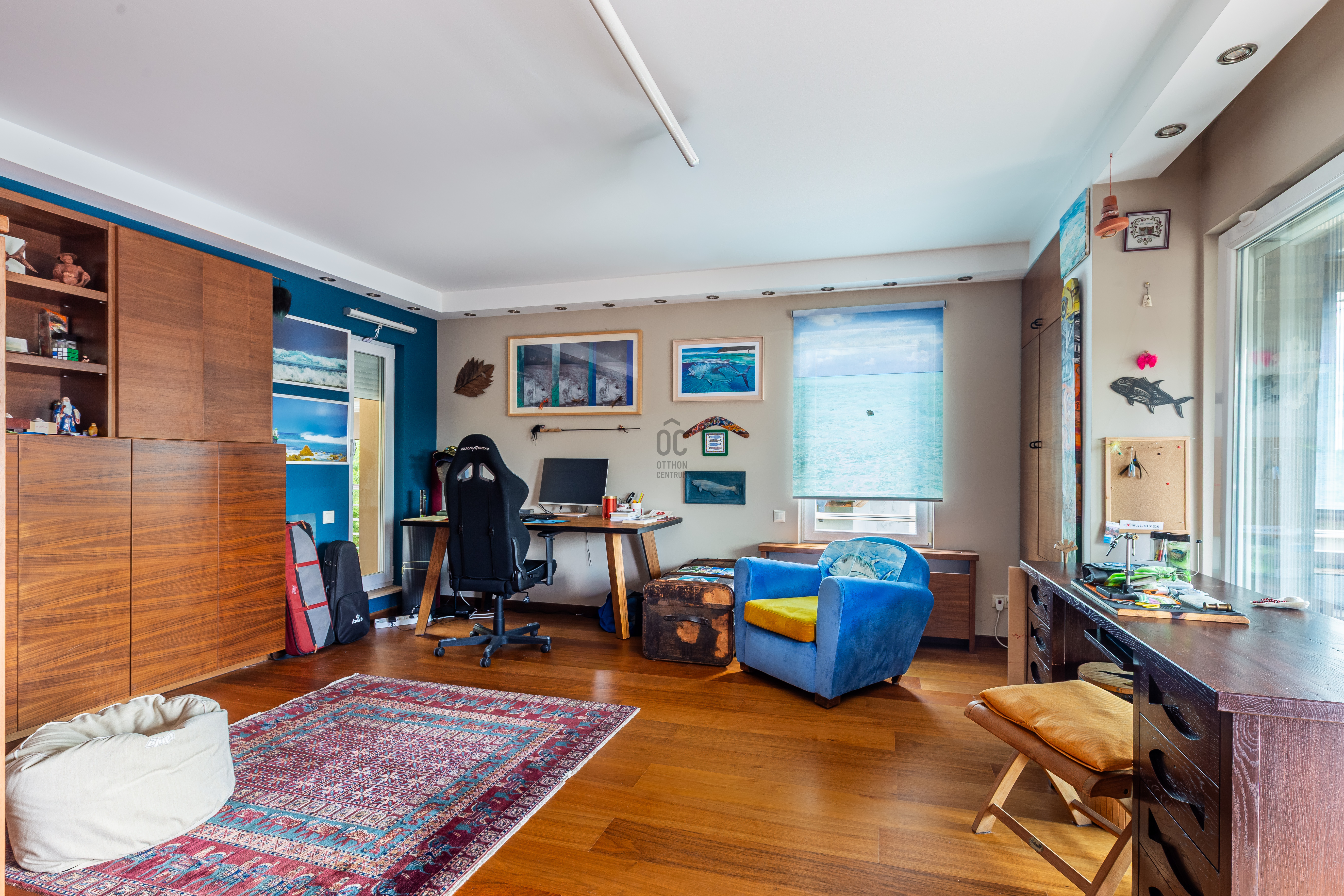 Gallery zoom image