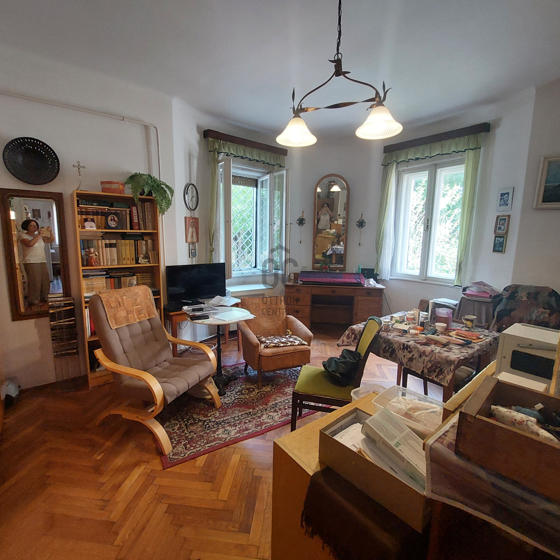 Gallery zoom image
