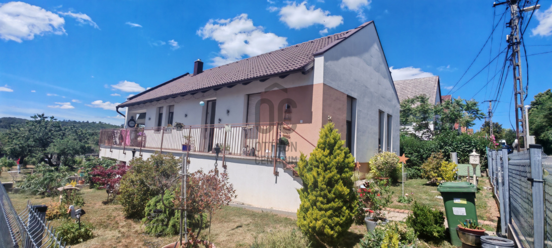 3 bed · 92m² · Családi ház · 149.900.000 Ft