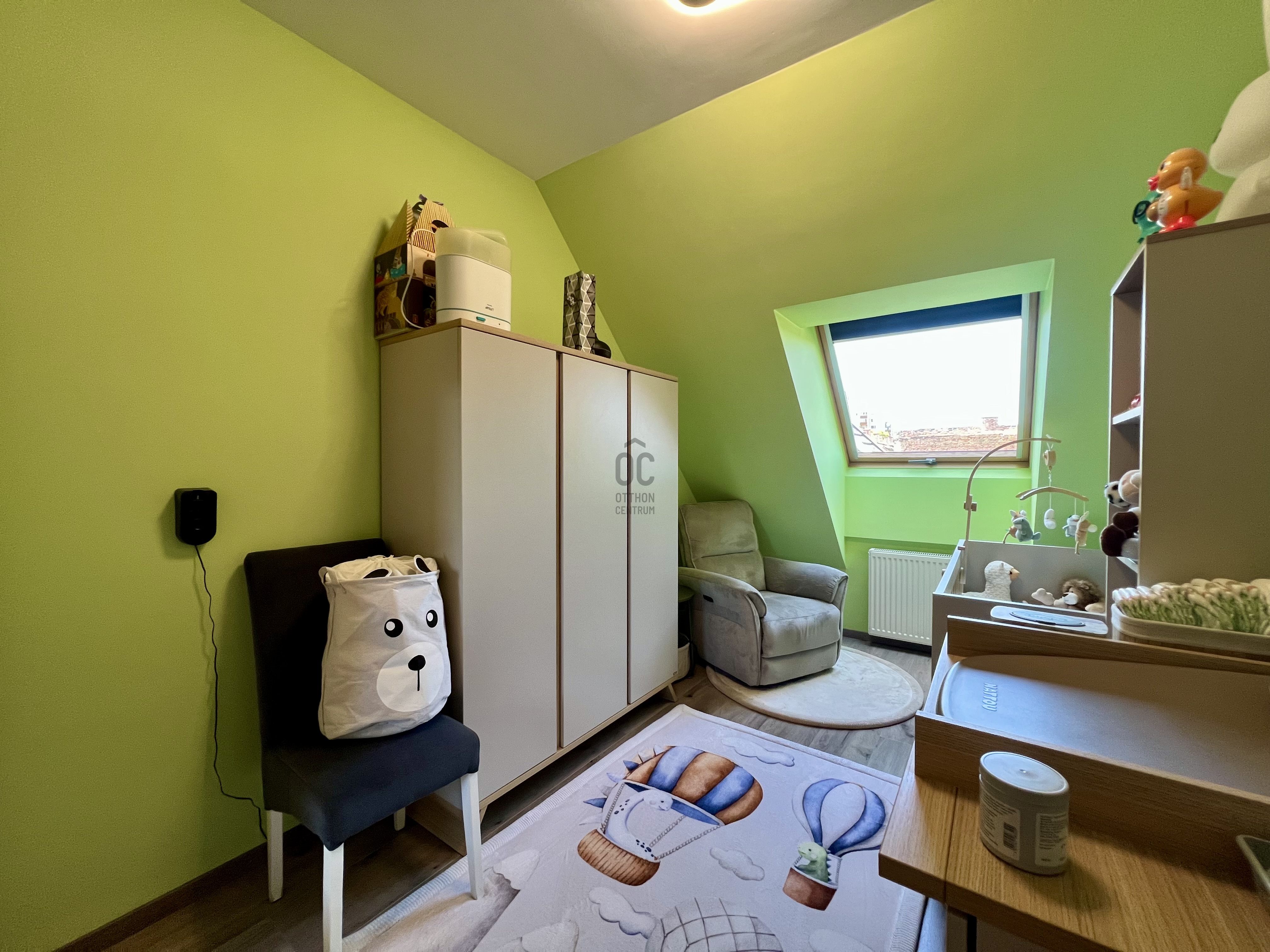 Gallery zoom image