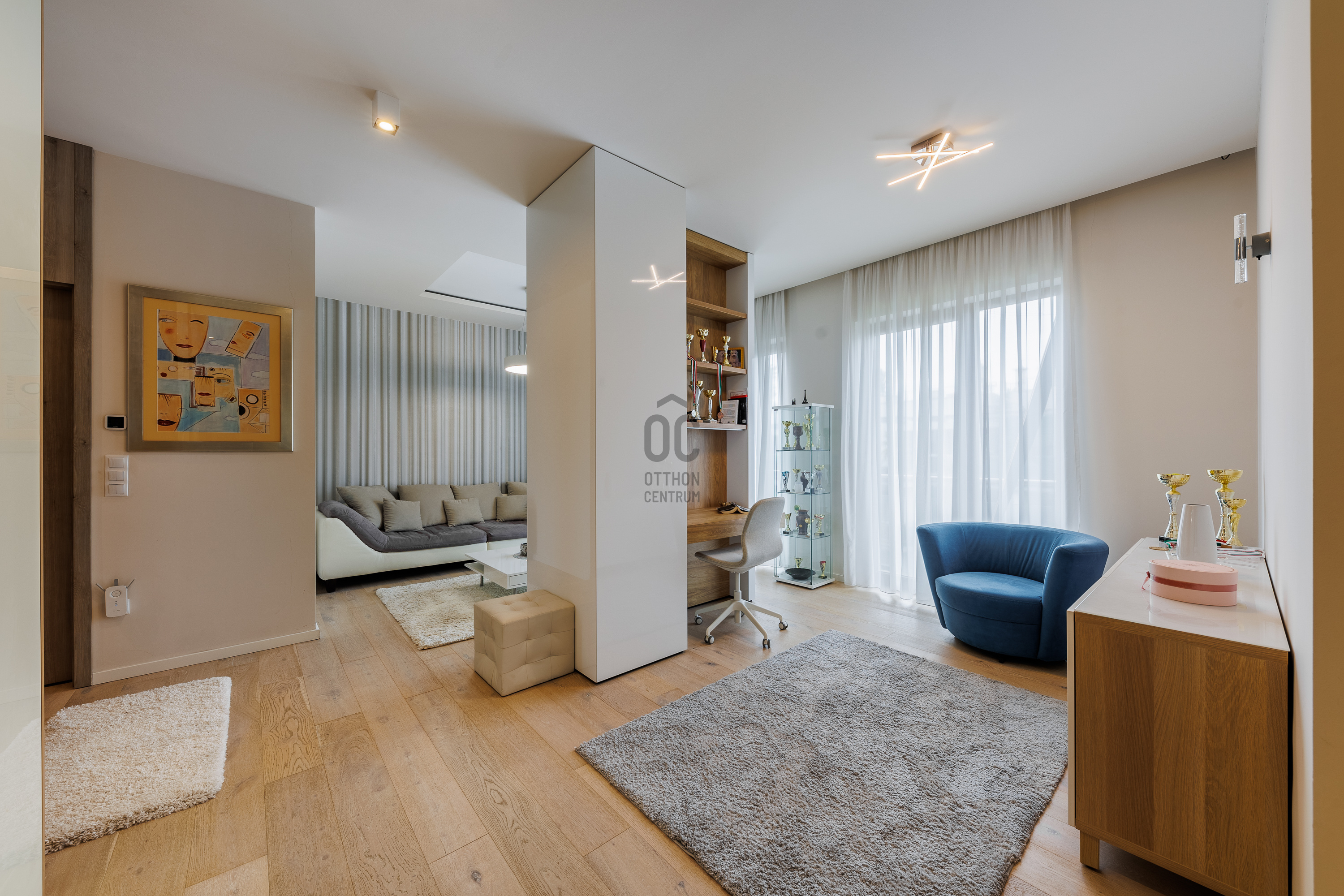 Gallery zoom image