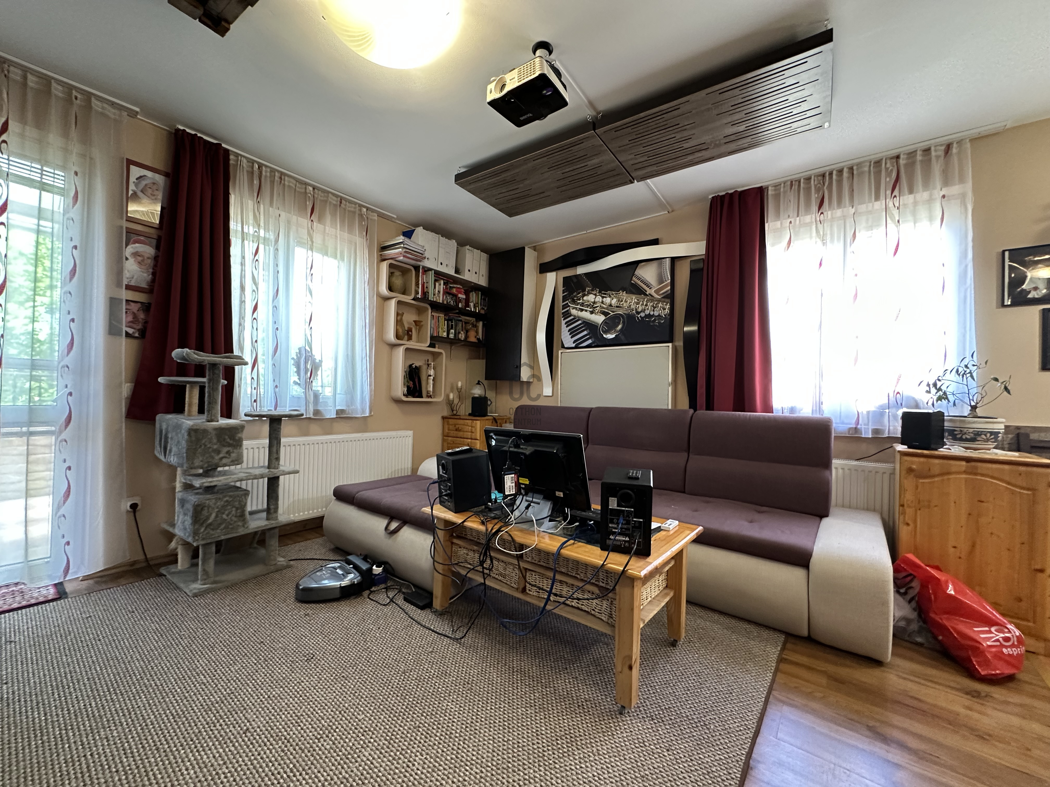 Gallery zoom image