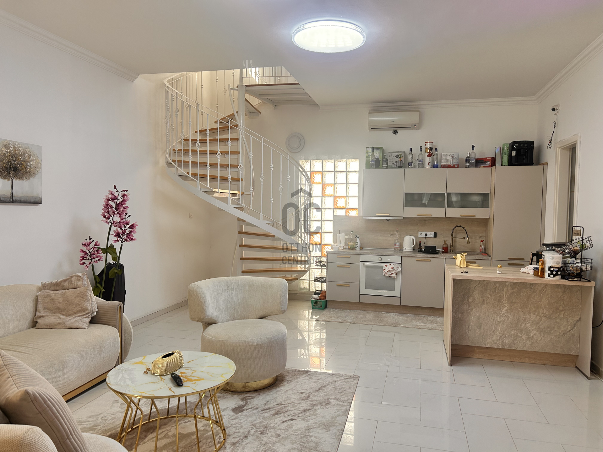 Gallery zoom image