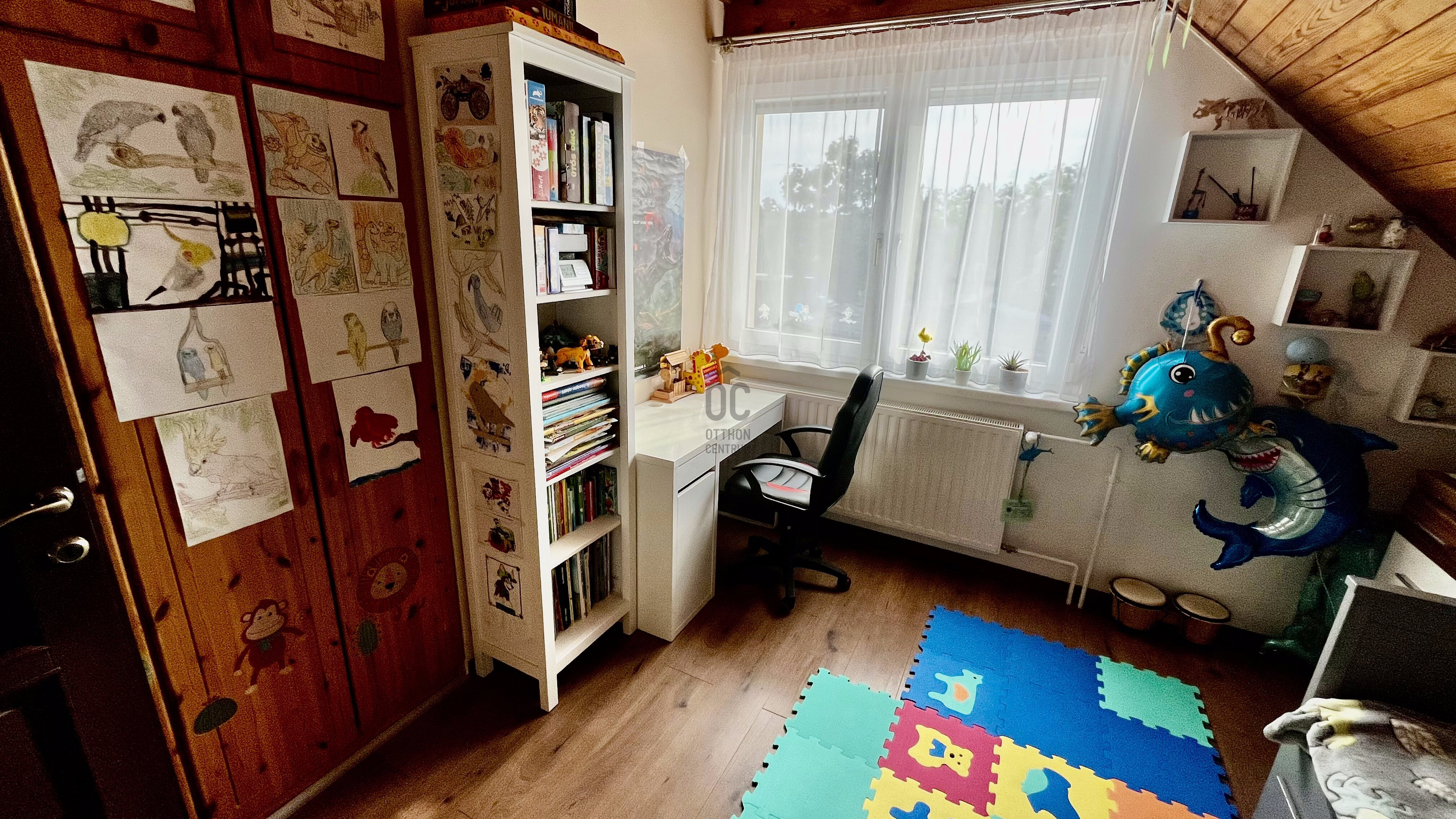 Gallery zoom image