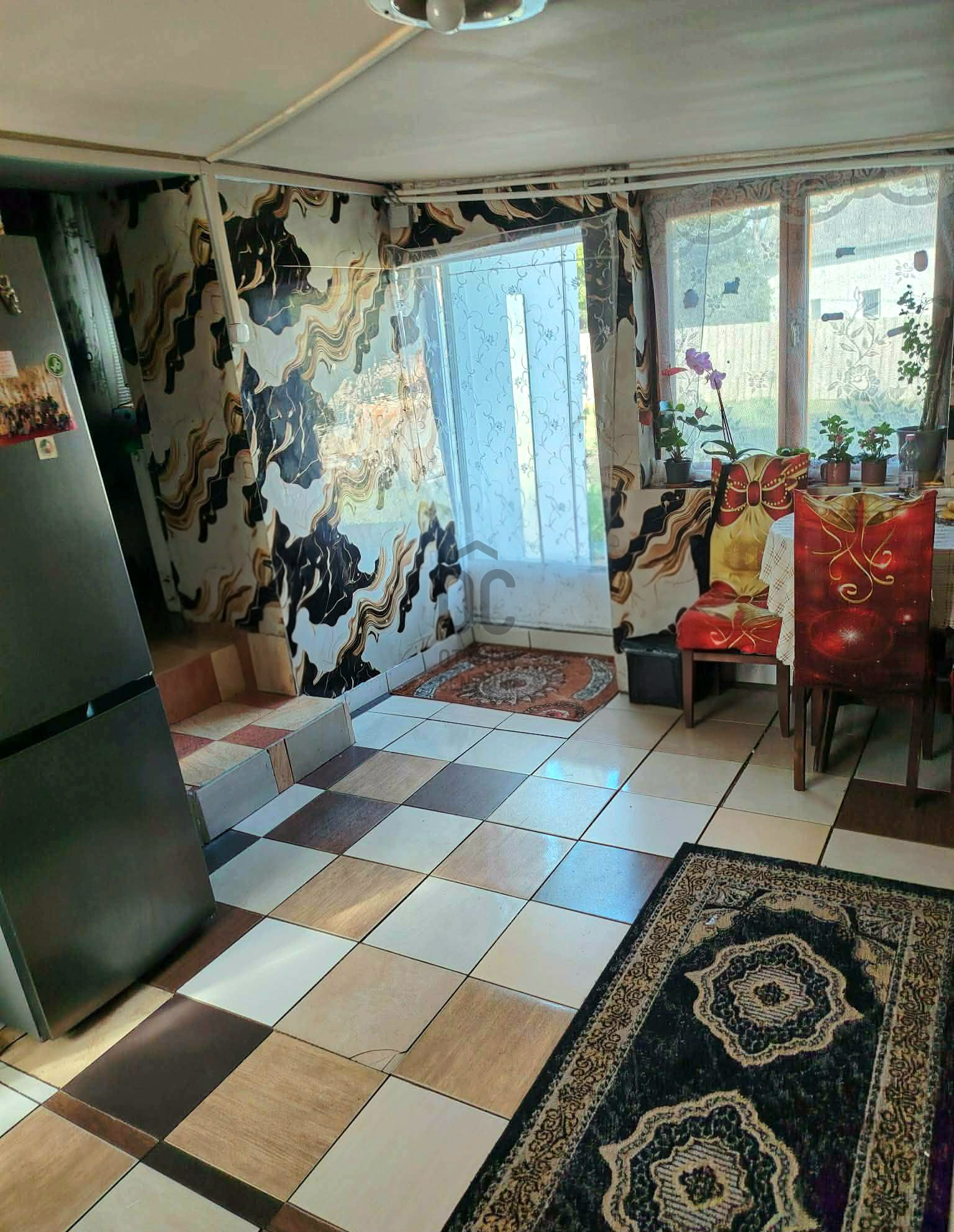 Gallery zoom image