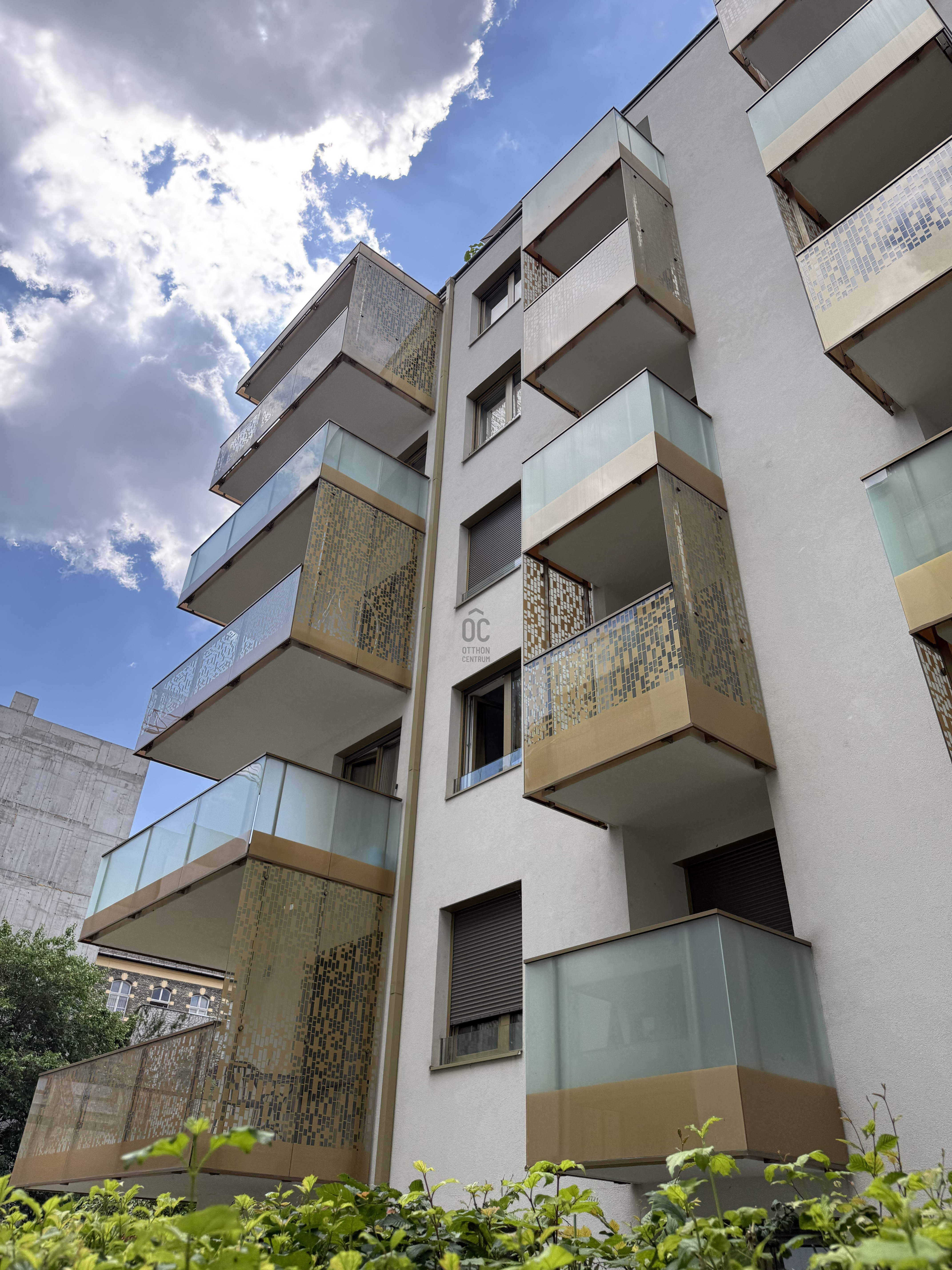 Gallery zoom image
