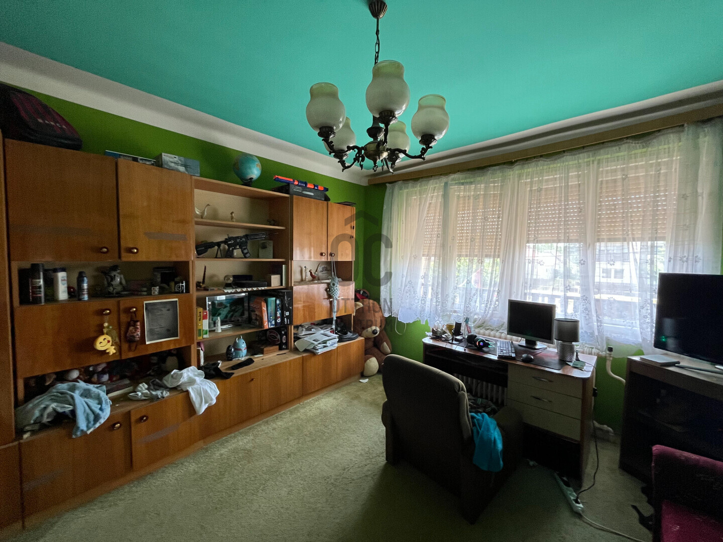 Gallery zoom image