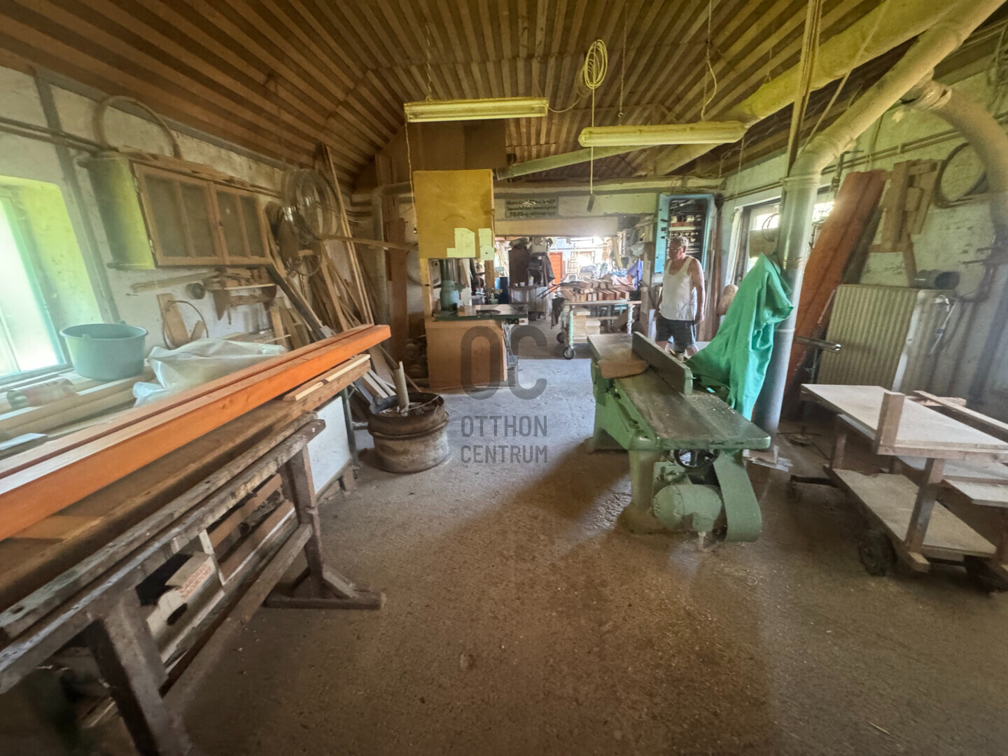 Gallery zoom image