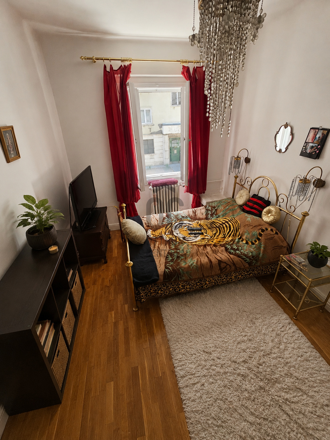 Gallery zoom image