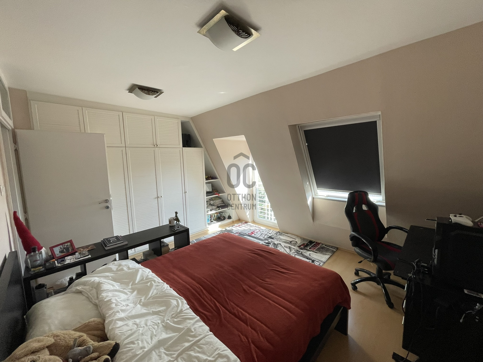 Gallery zoom image
