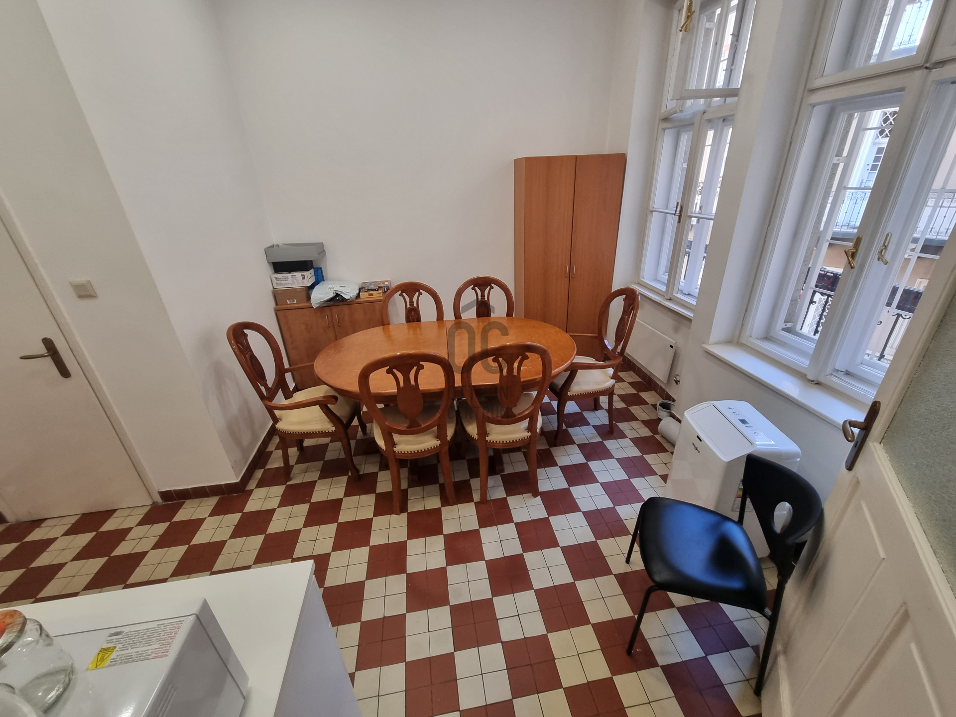 Gallery zoom image
