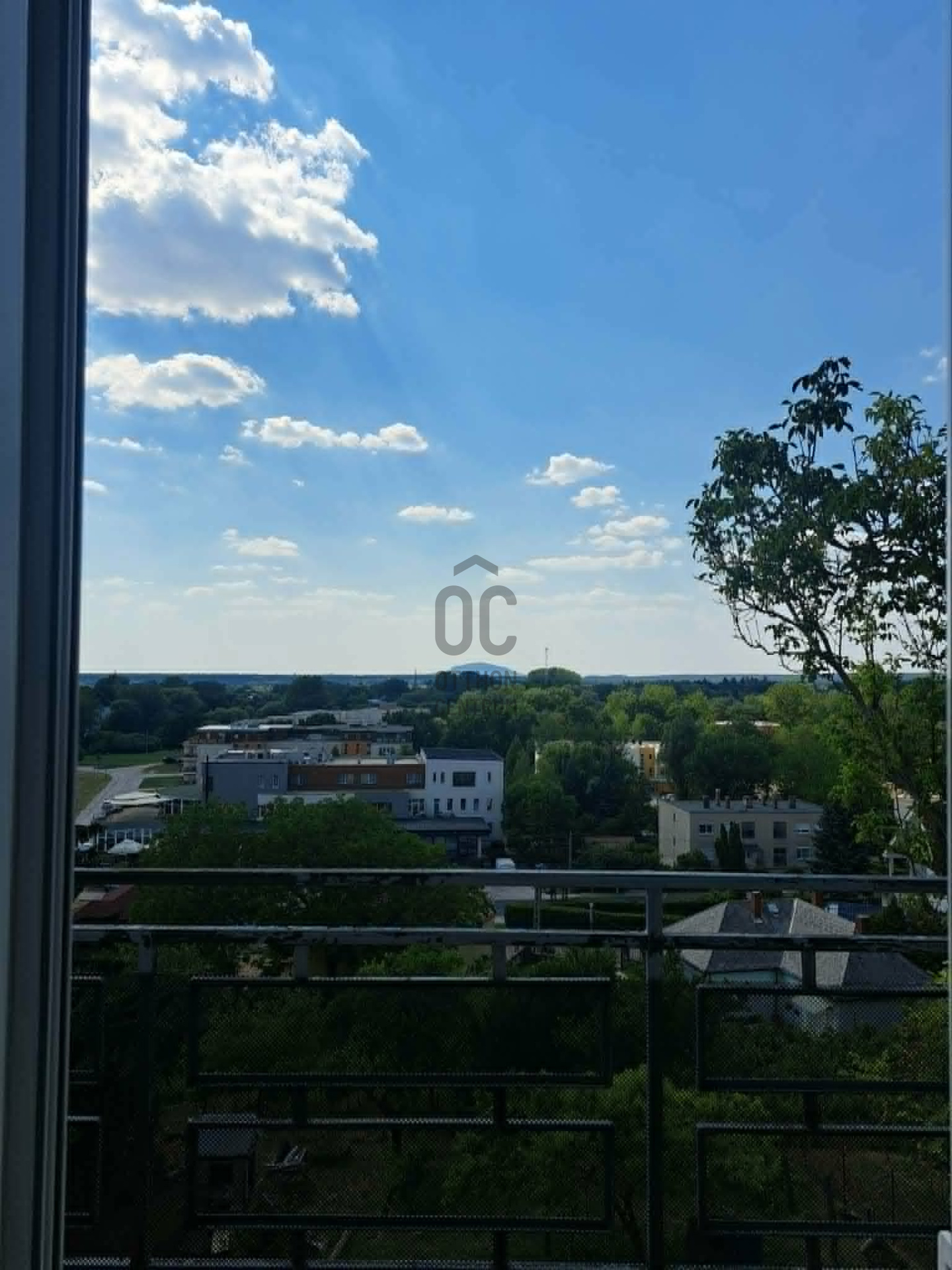 Gallery zoom image
