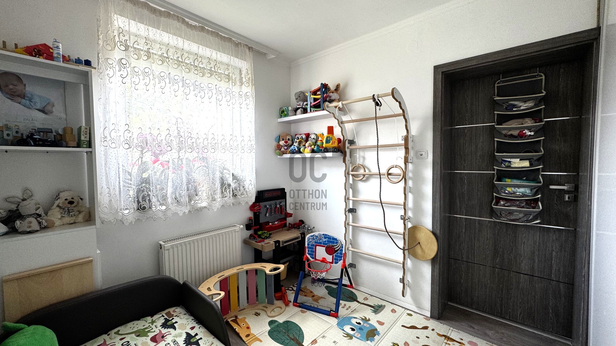 Gallery zoom image