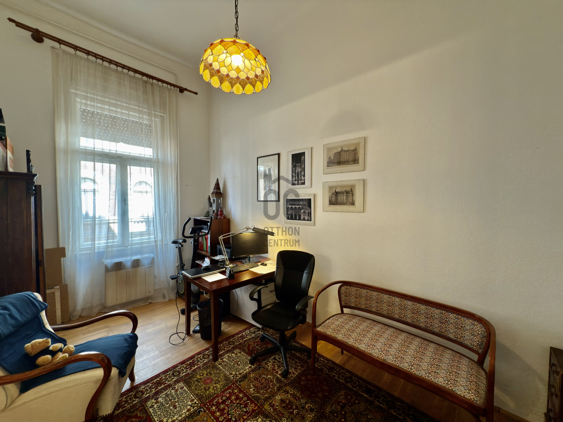 Gallery zoom image