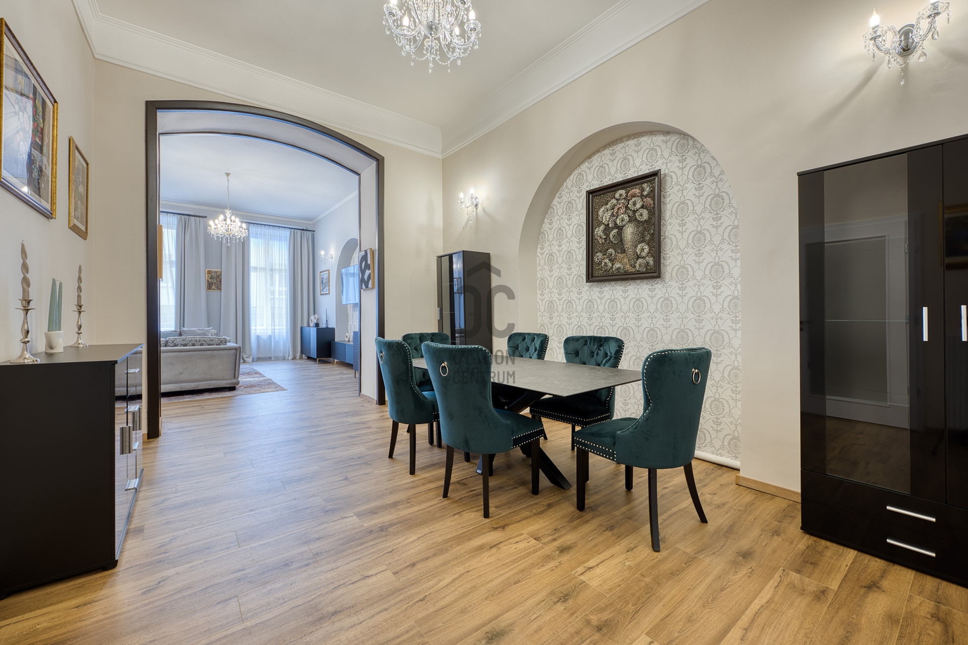 Gallery zoom image