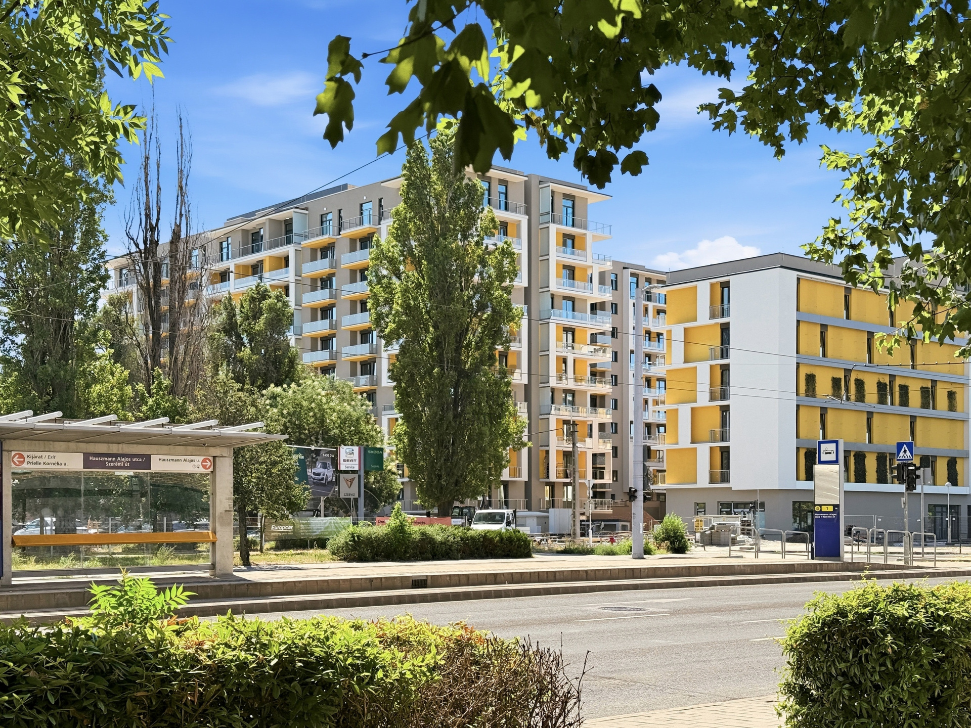 Gallery zoom image