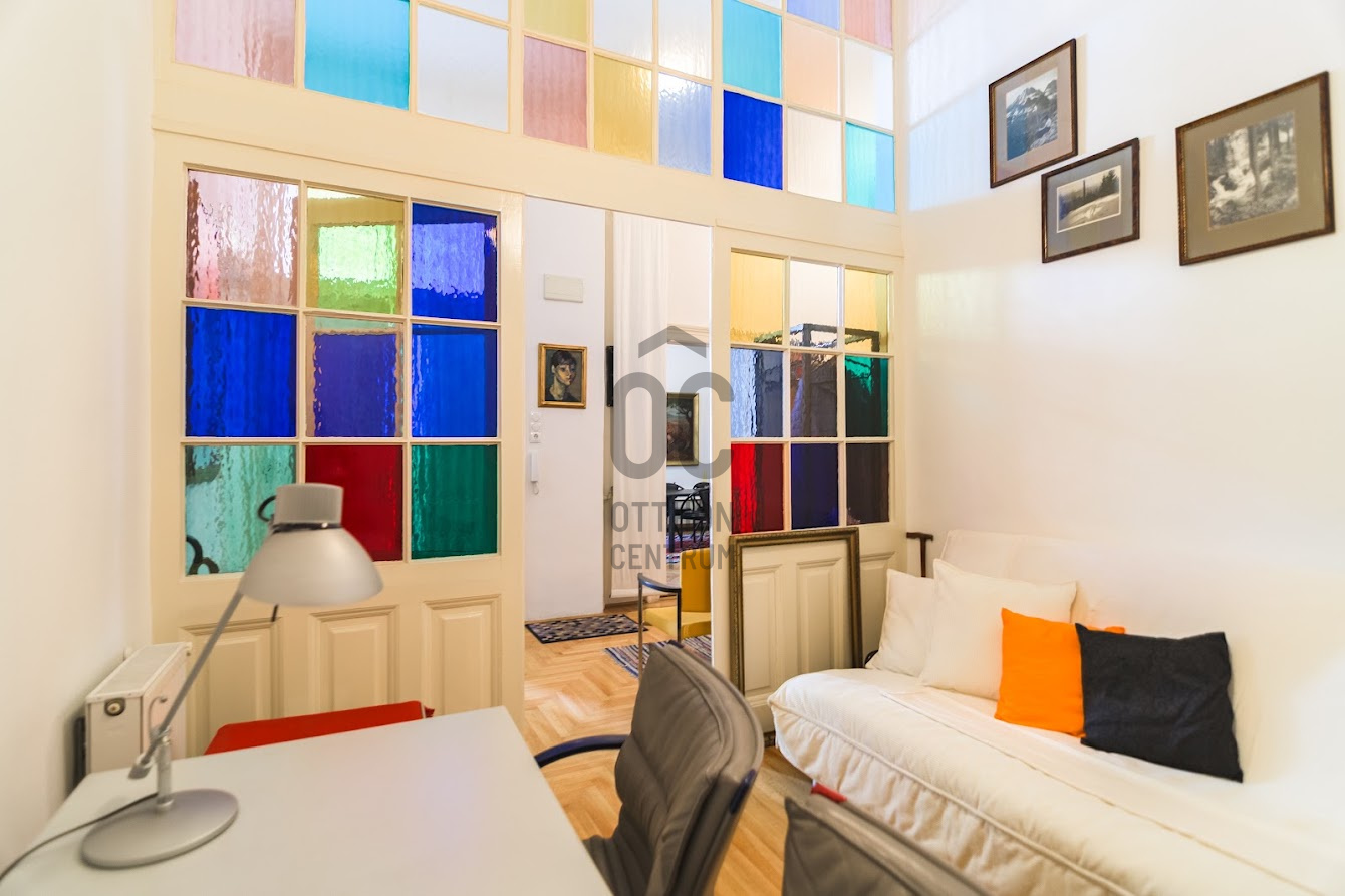 Gallery zoom image