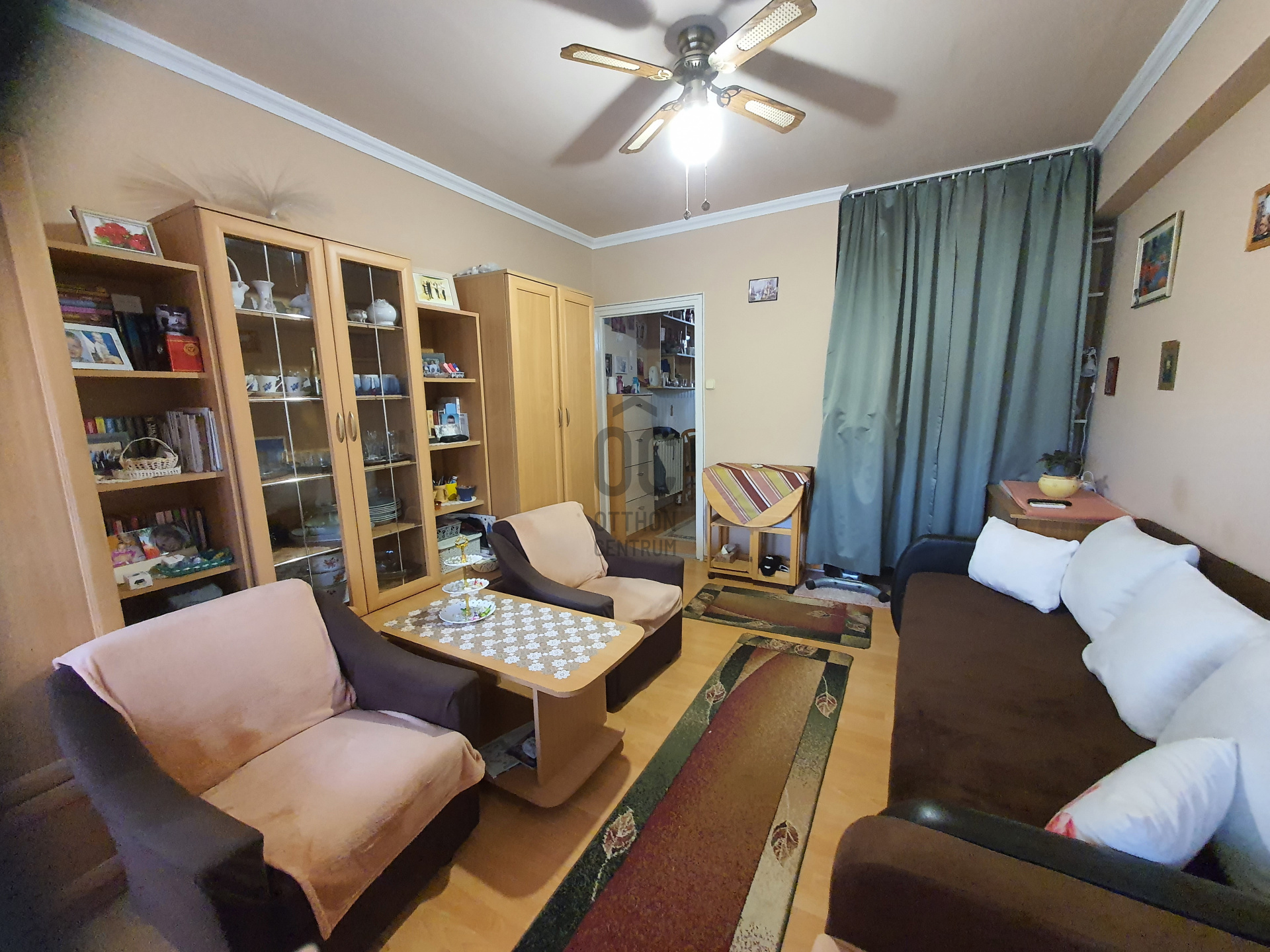 Gallery zoom image