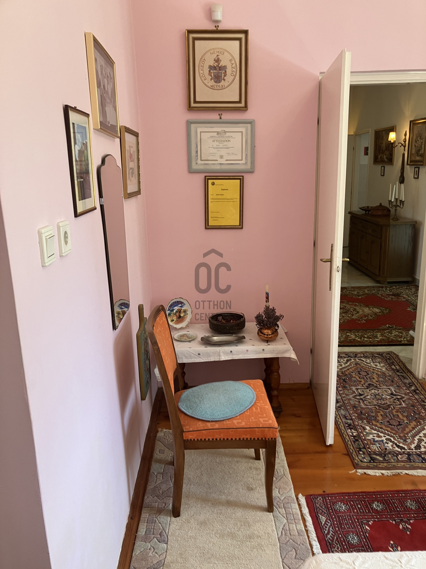 Gallery zoom image