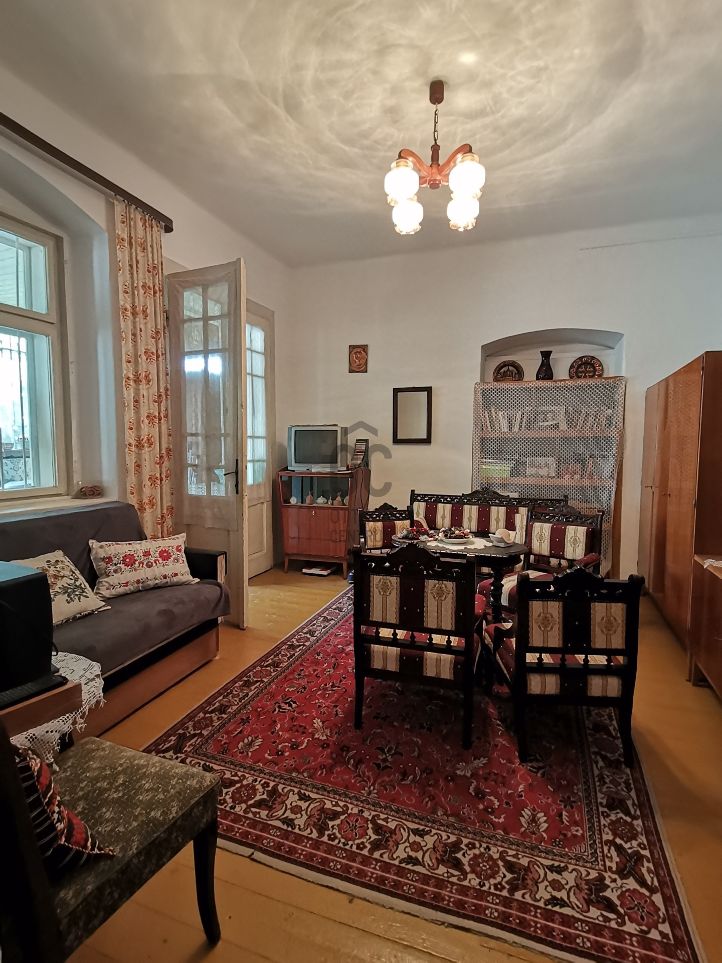Gallery zoom image