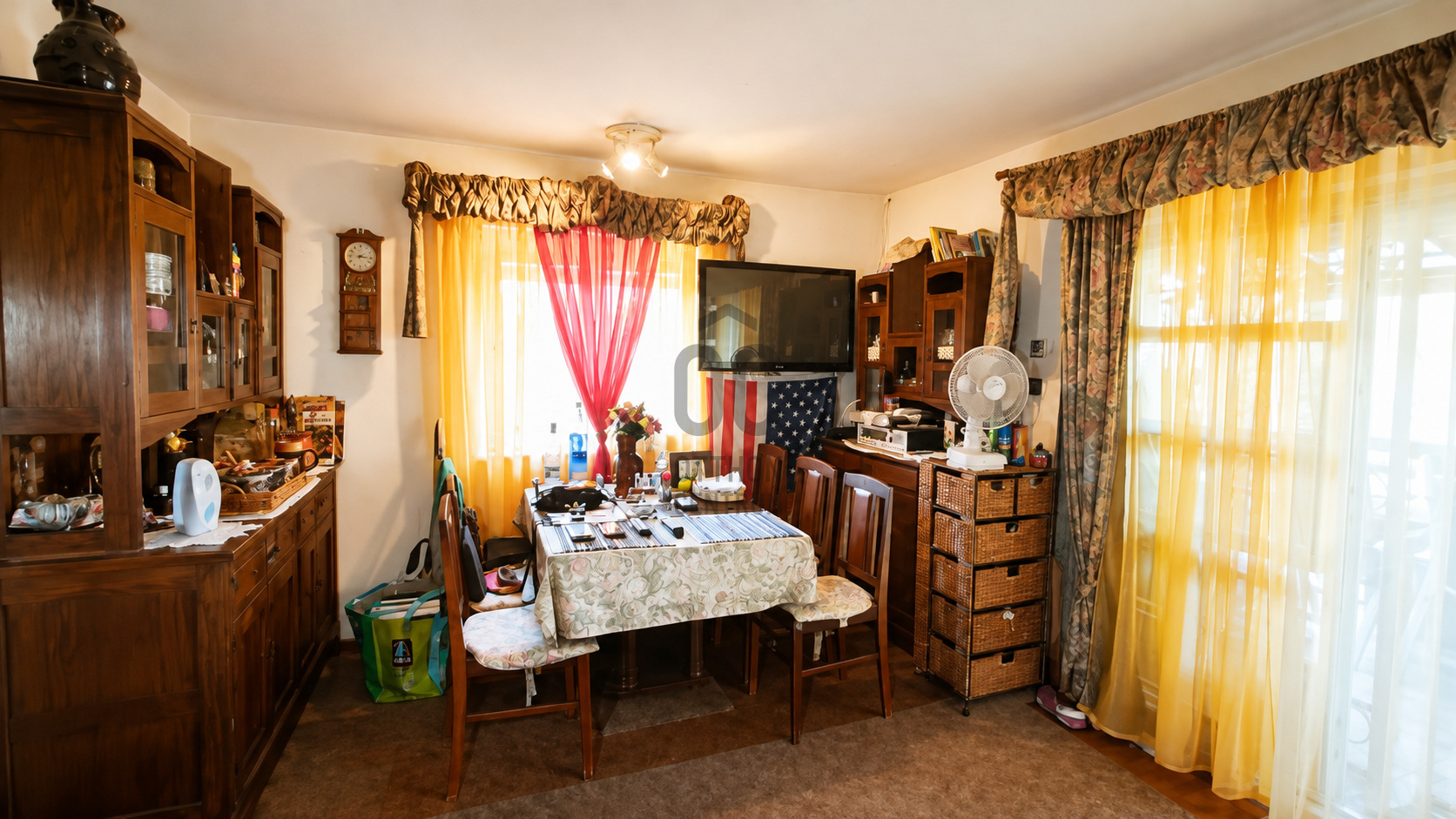 Gallery zoom image