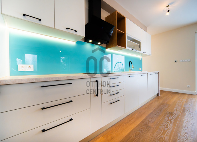 3 bed · 77m² · Lakás · 204.040.000 Ft