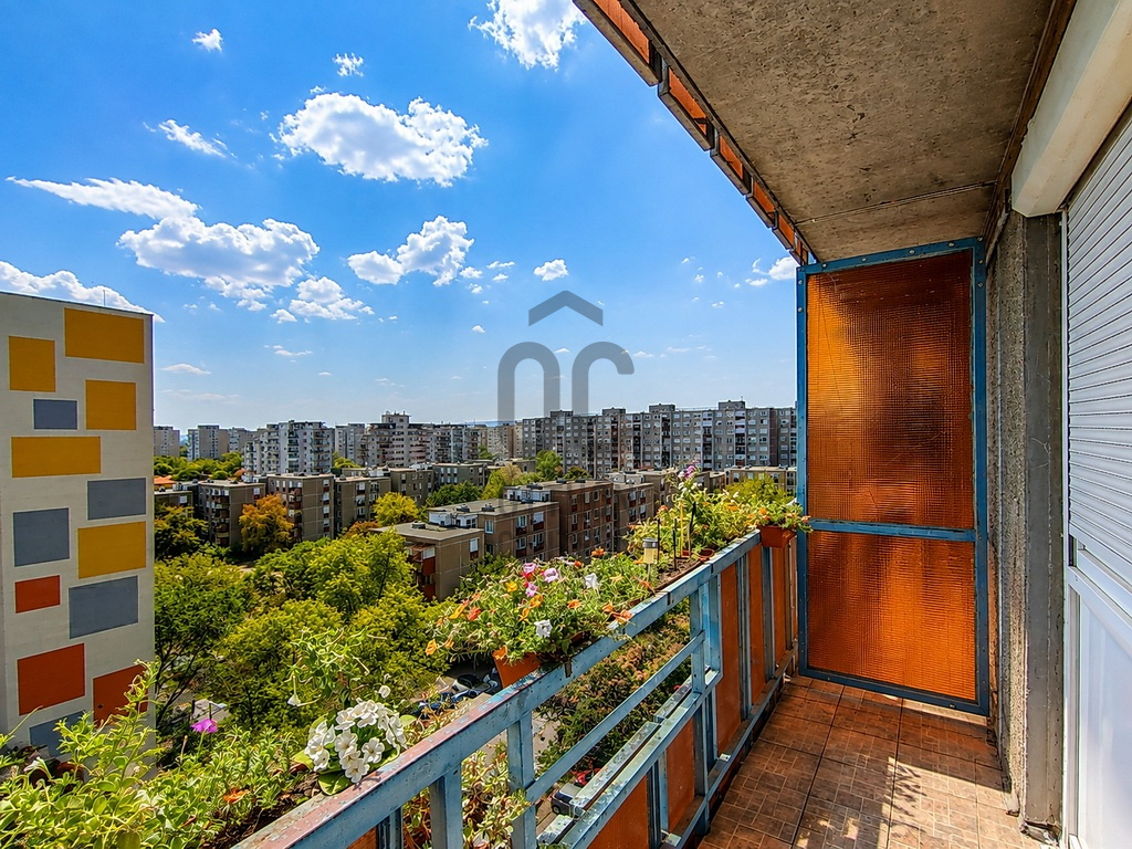 Gallery zoom image