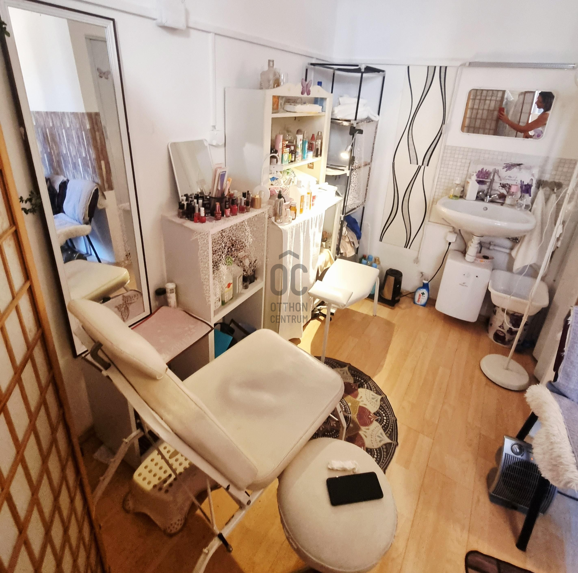 Gallery zoom image