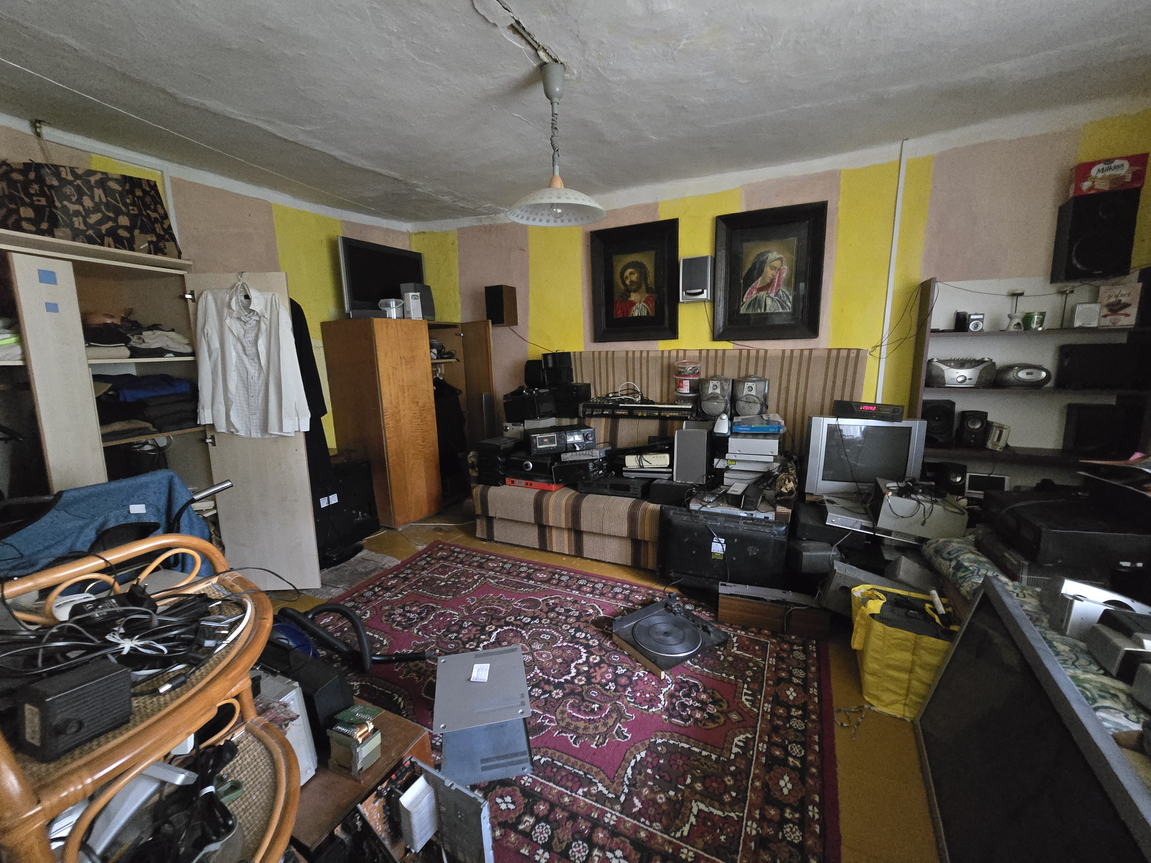Gallery zoom image