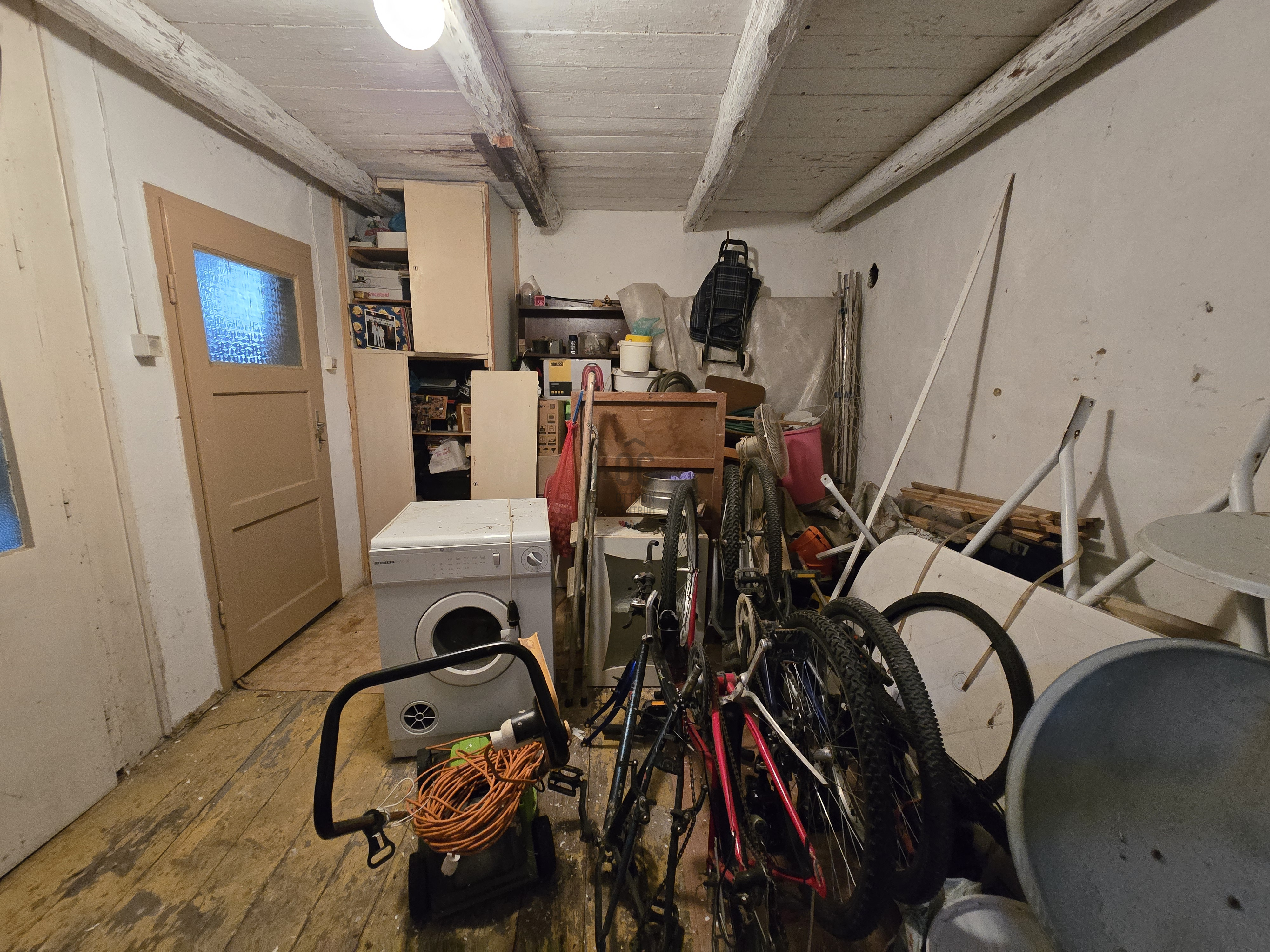 Gallery zoom image
