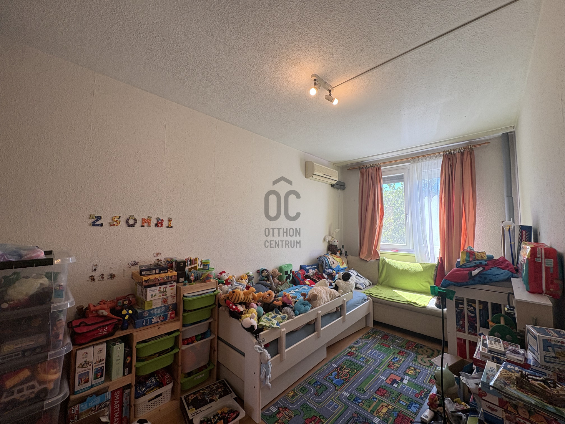 Gallery zoom image