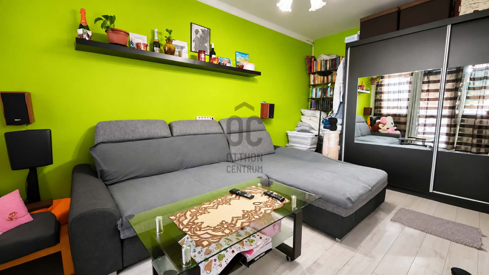 Gallery zoom image