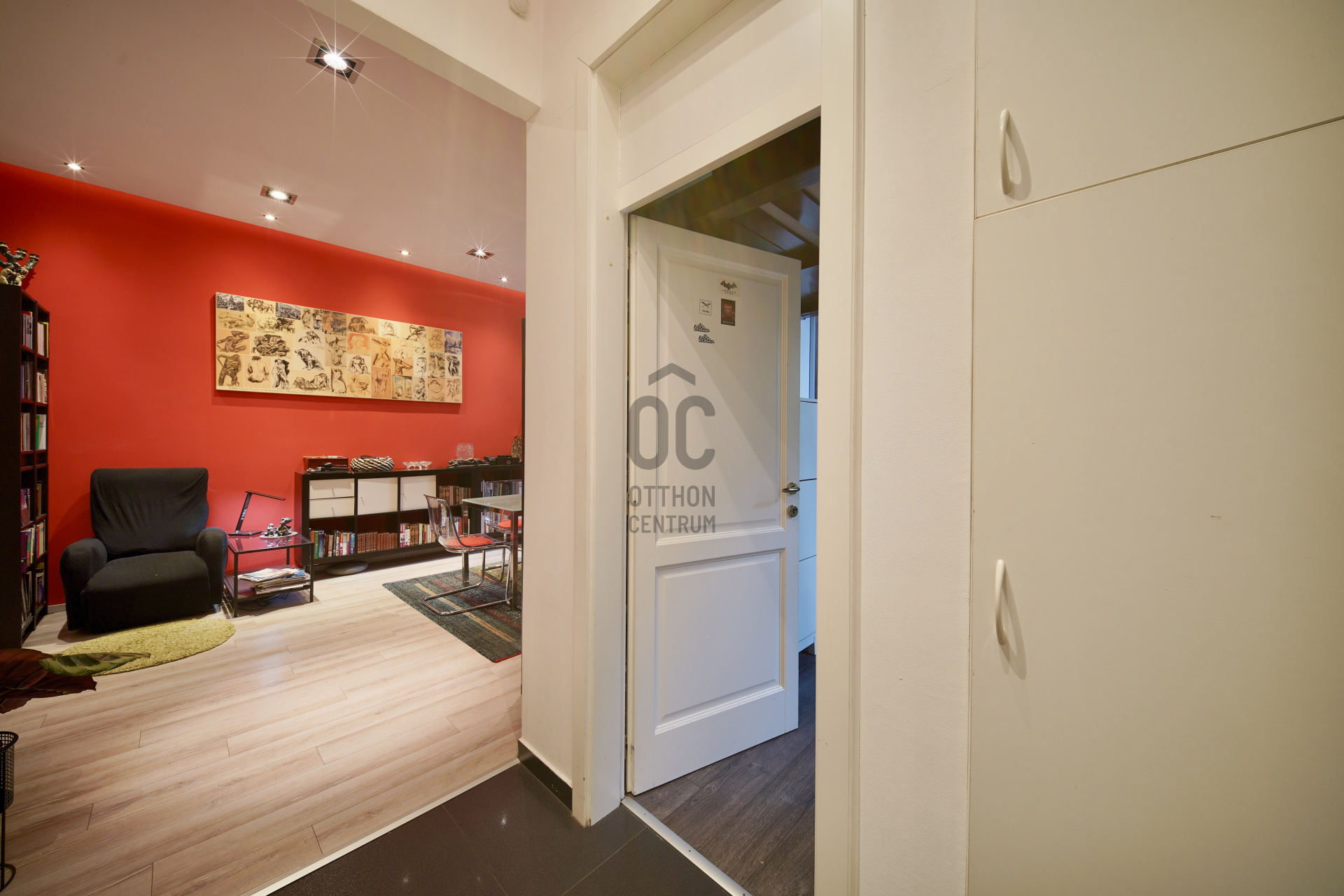 Gallery zoom image