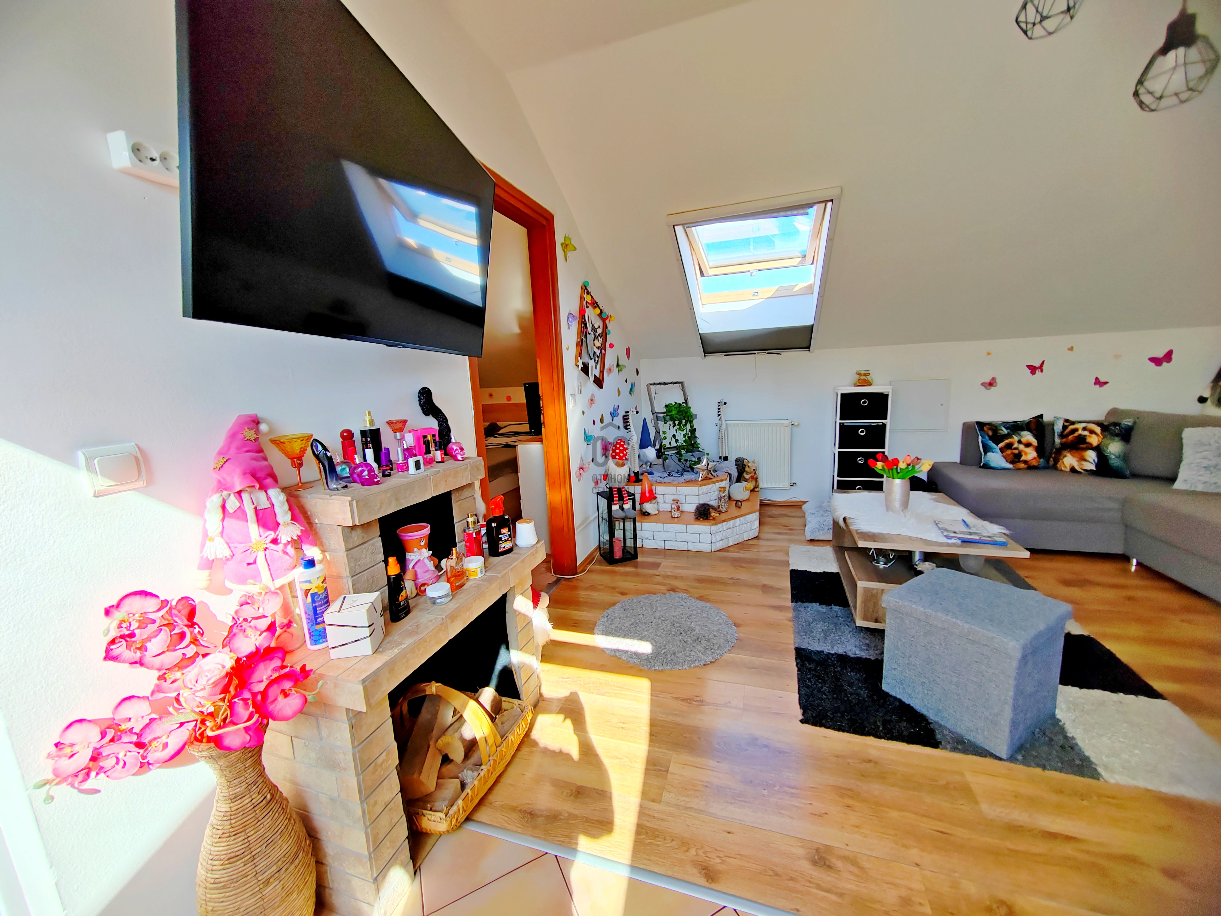 Gallery zoom image