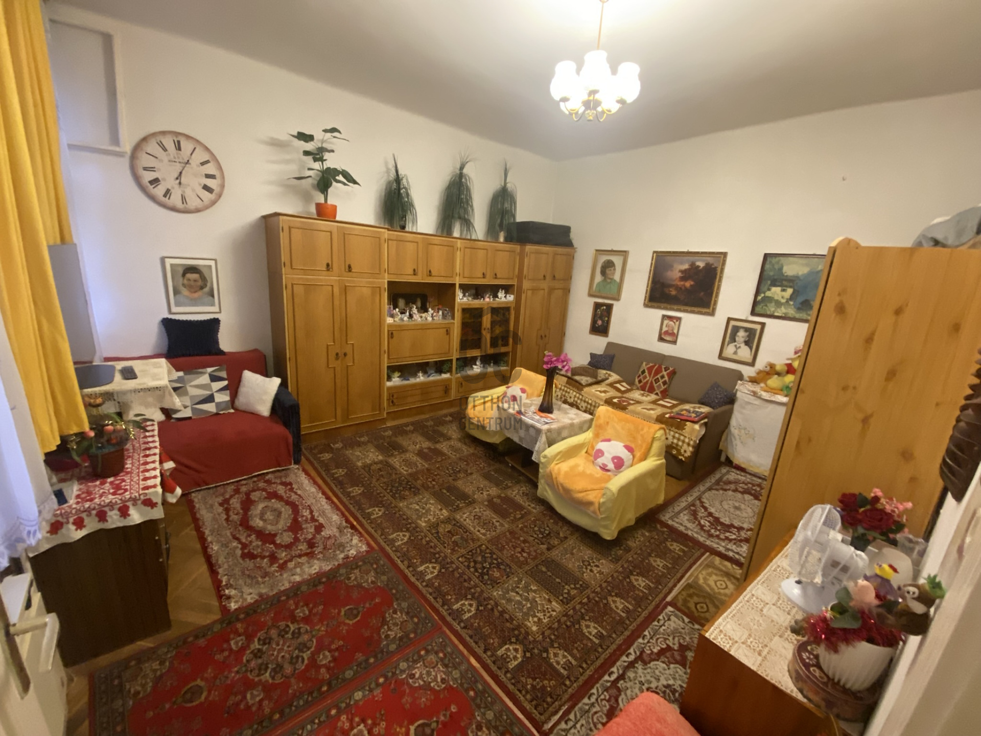 Gallery zoom image