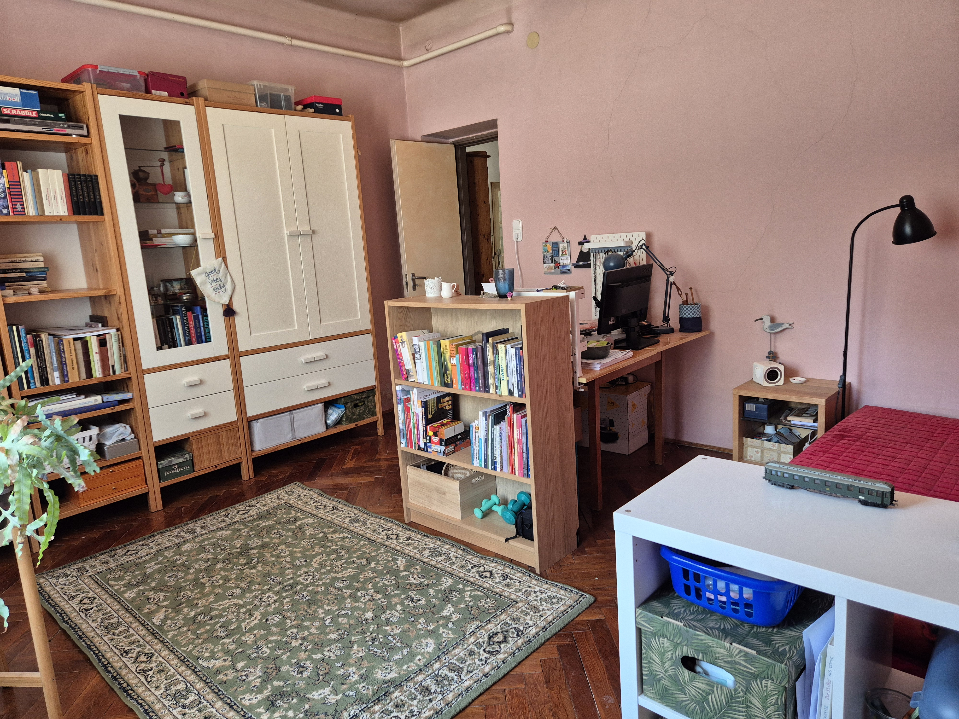 Gallery zoom image