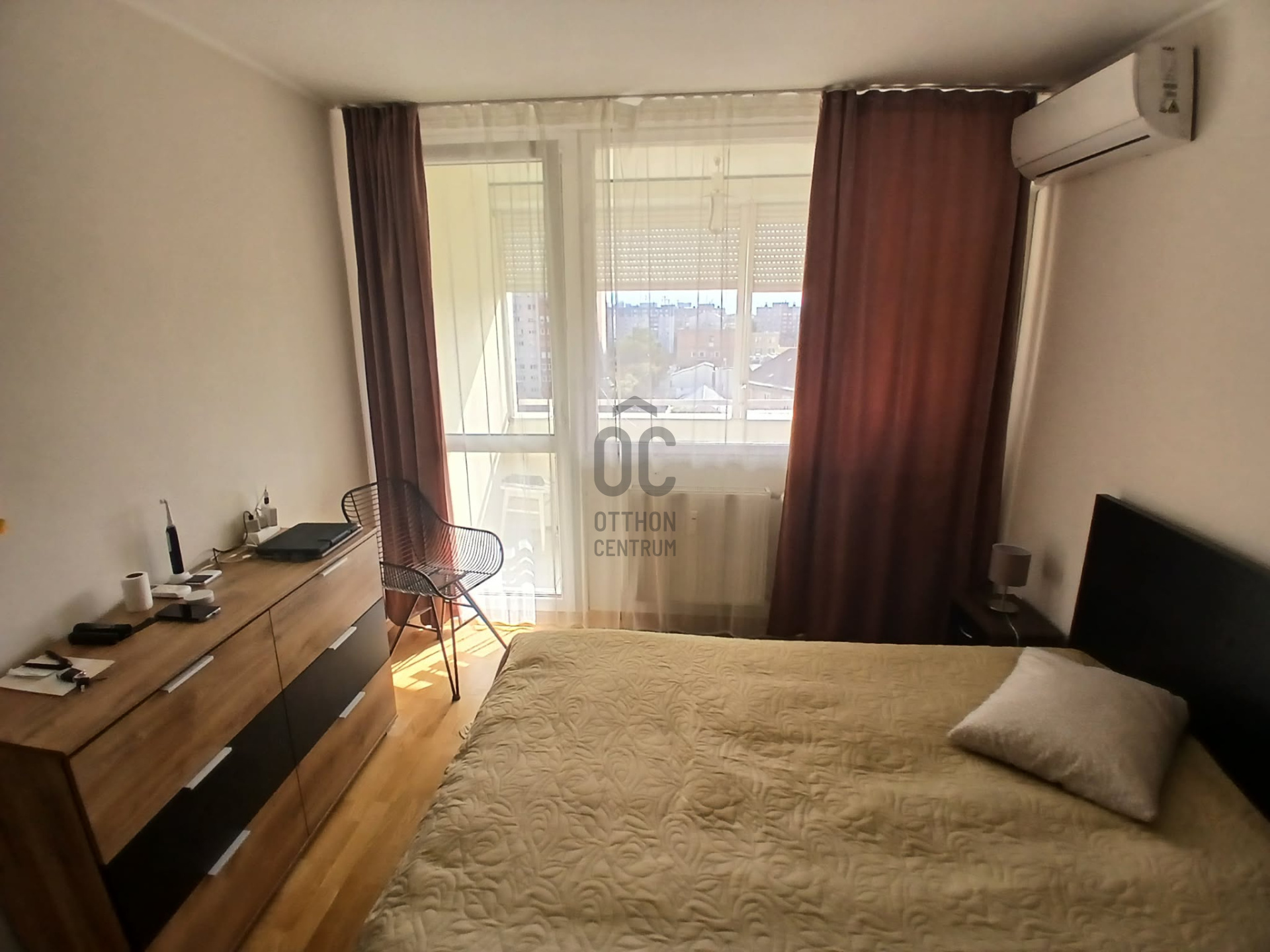 Gallery zoom image