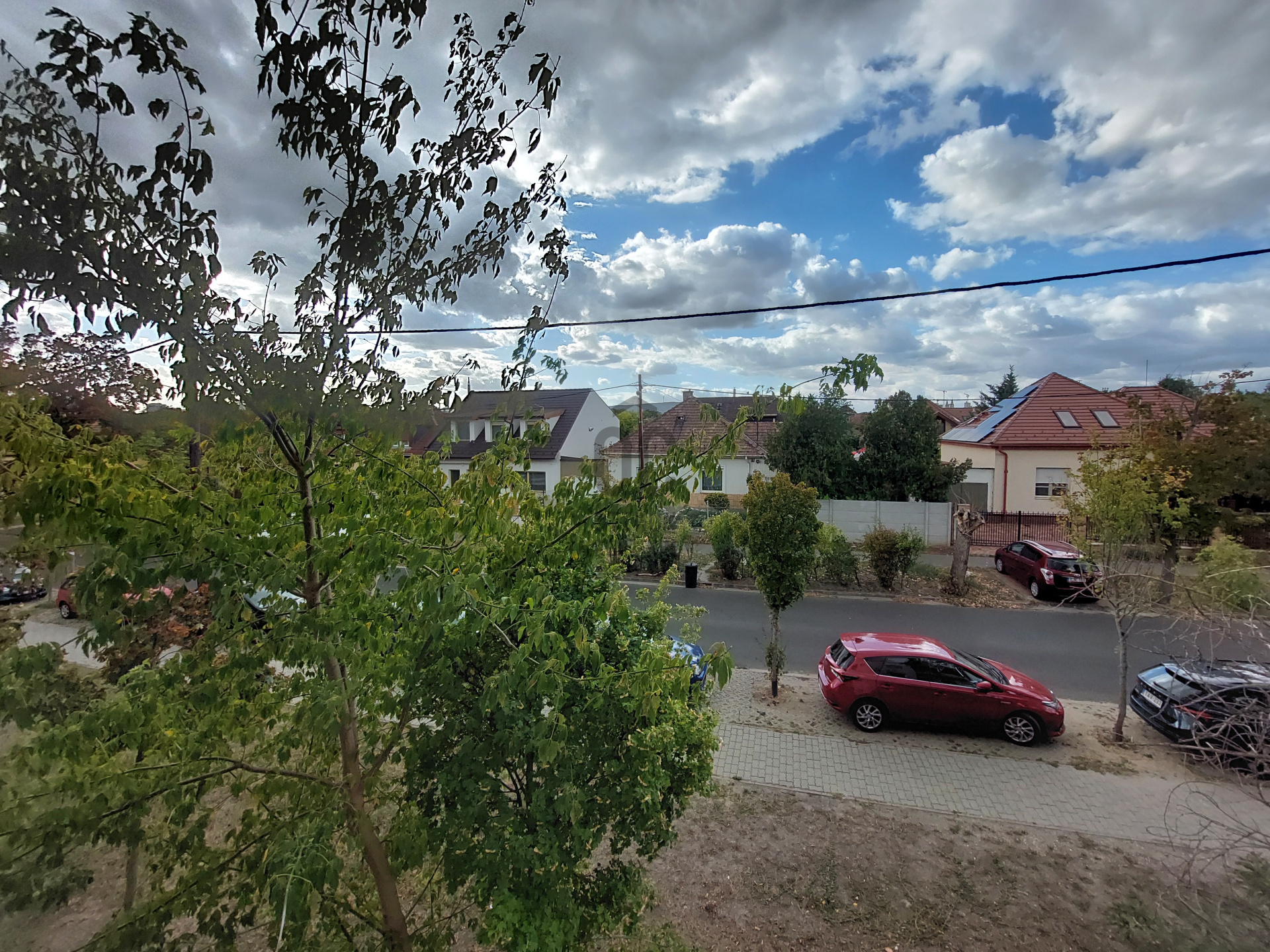 Gallery zoom image