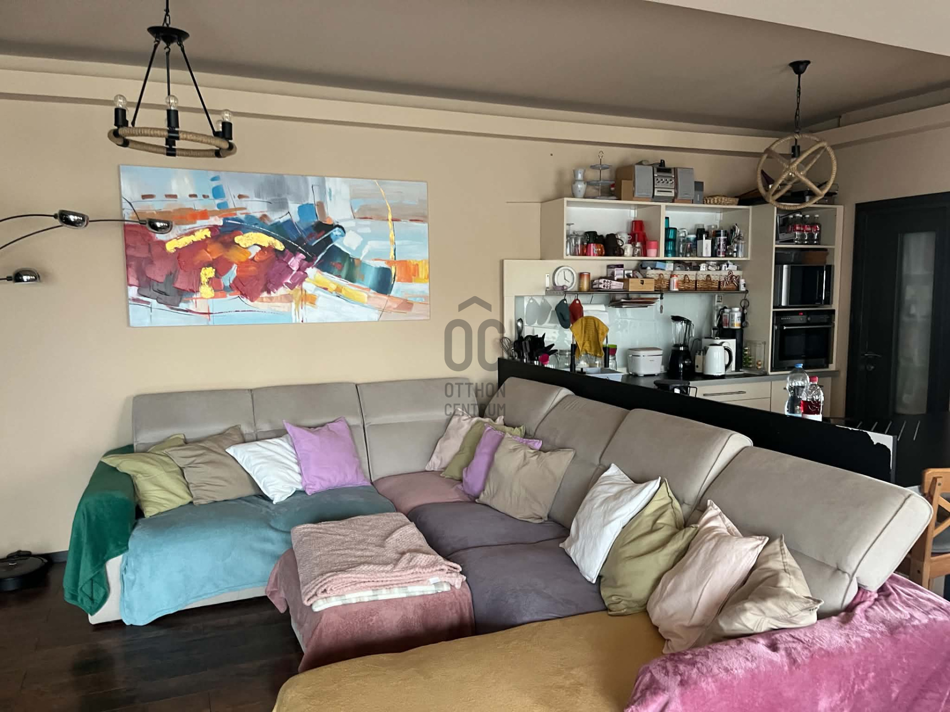 Gallery zoom image