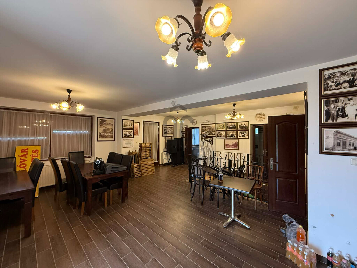 Gallery zoom image