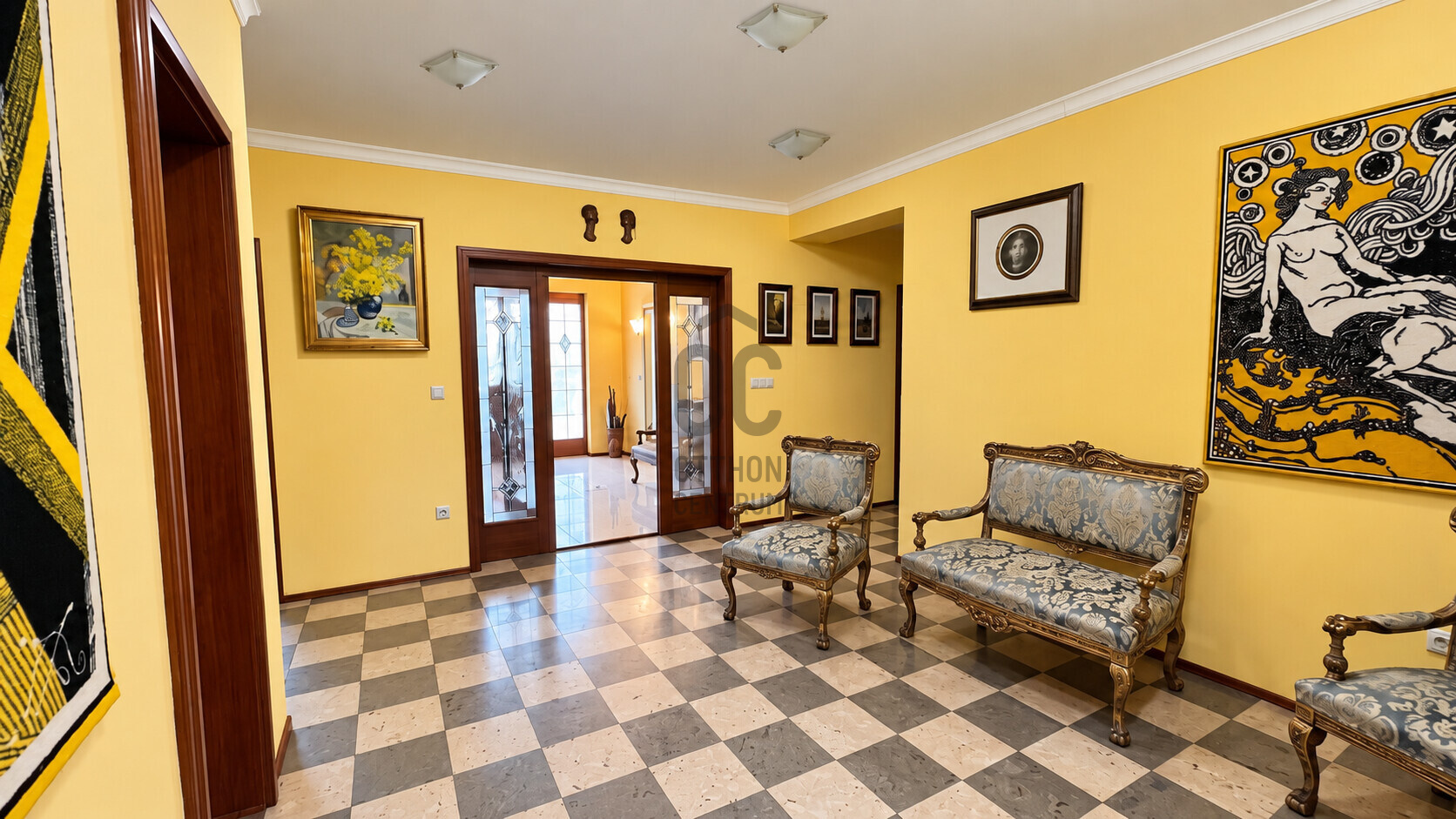 Gallery zoom image
