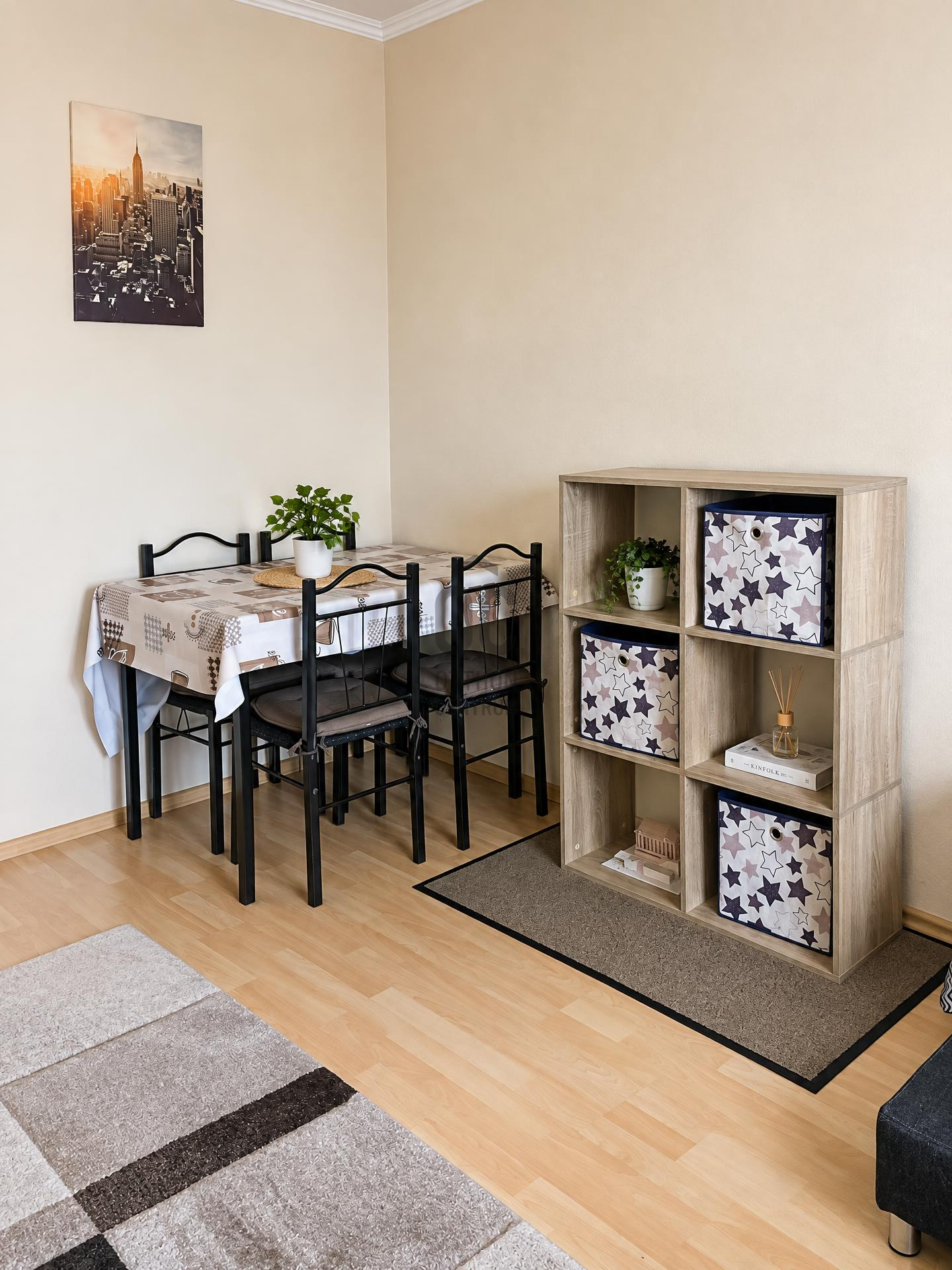Gallery zoom image