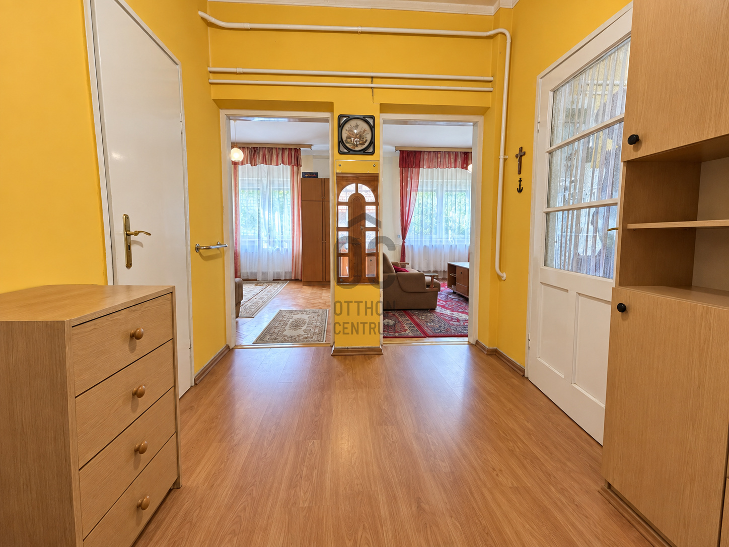 Gallery zoom image