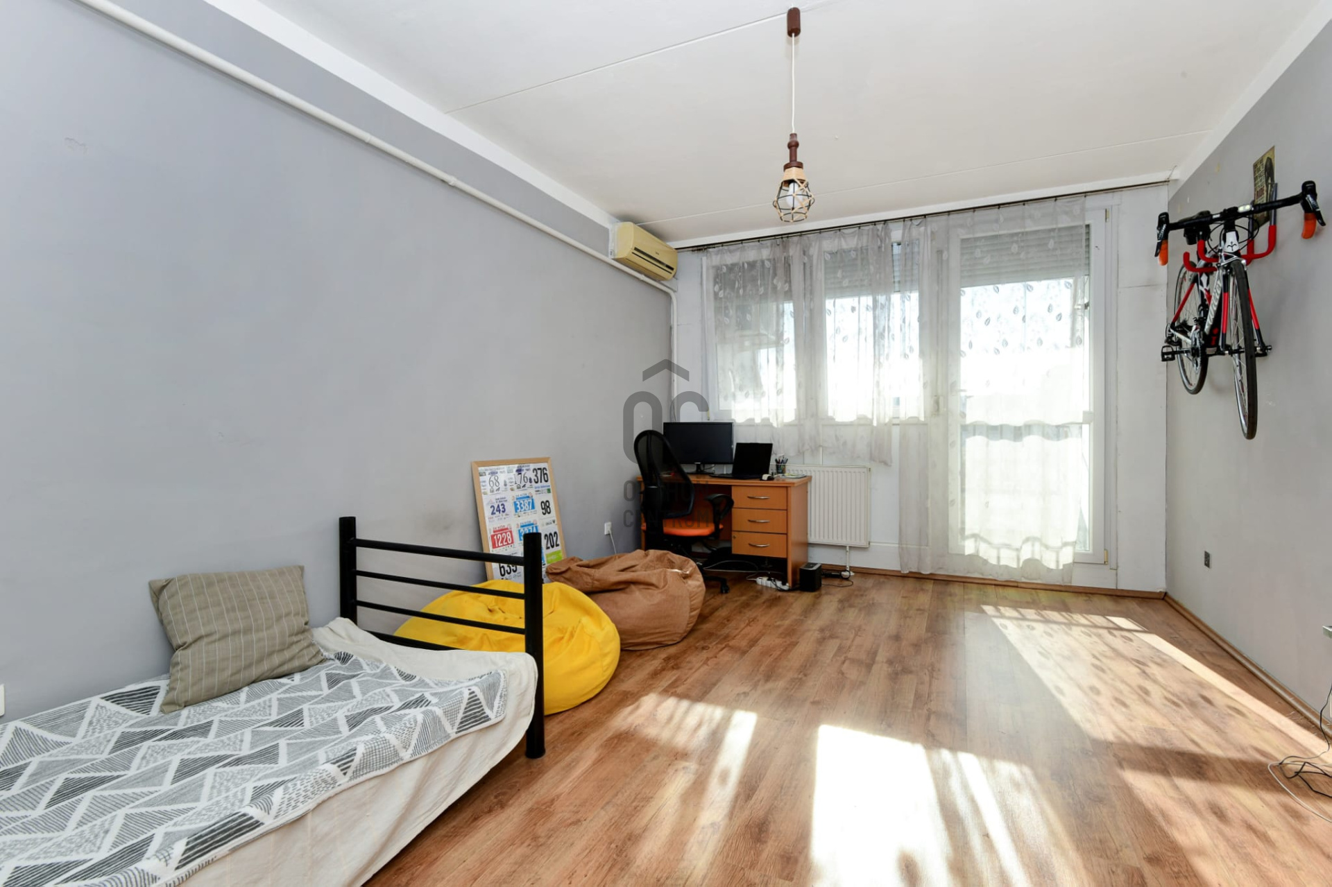 Gallery zoom image