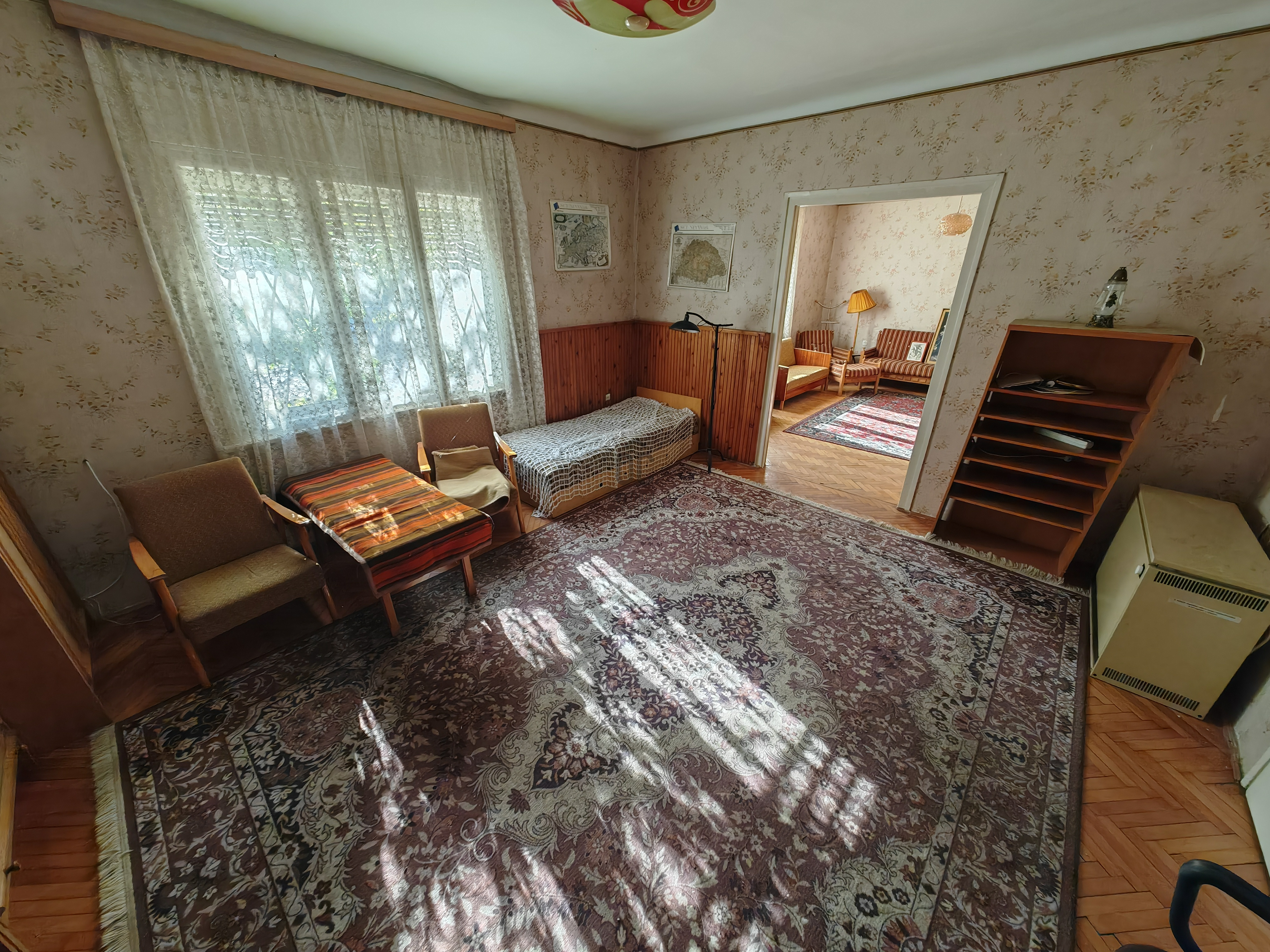 Gallery zoom image