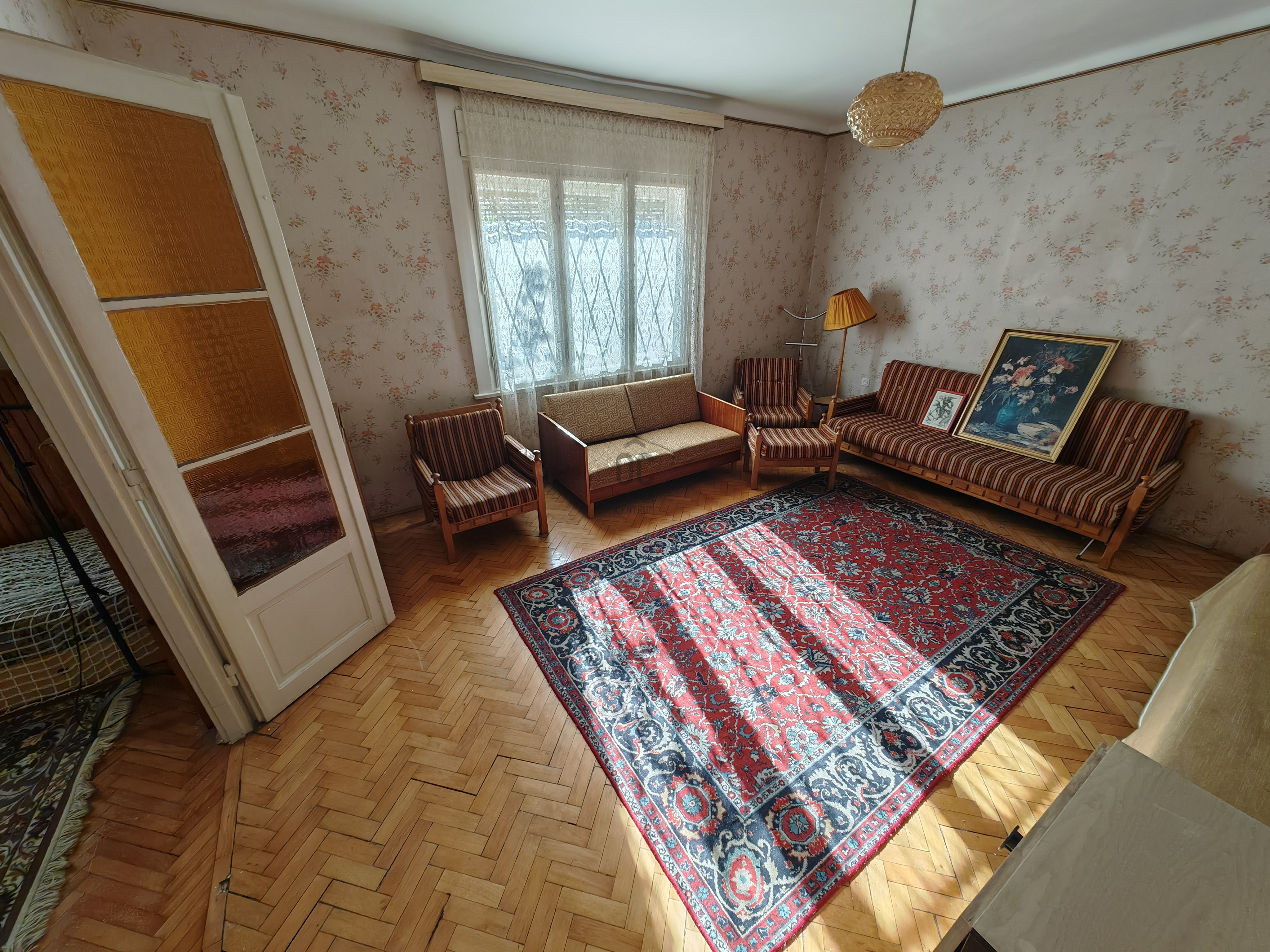 Gallery zoom image